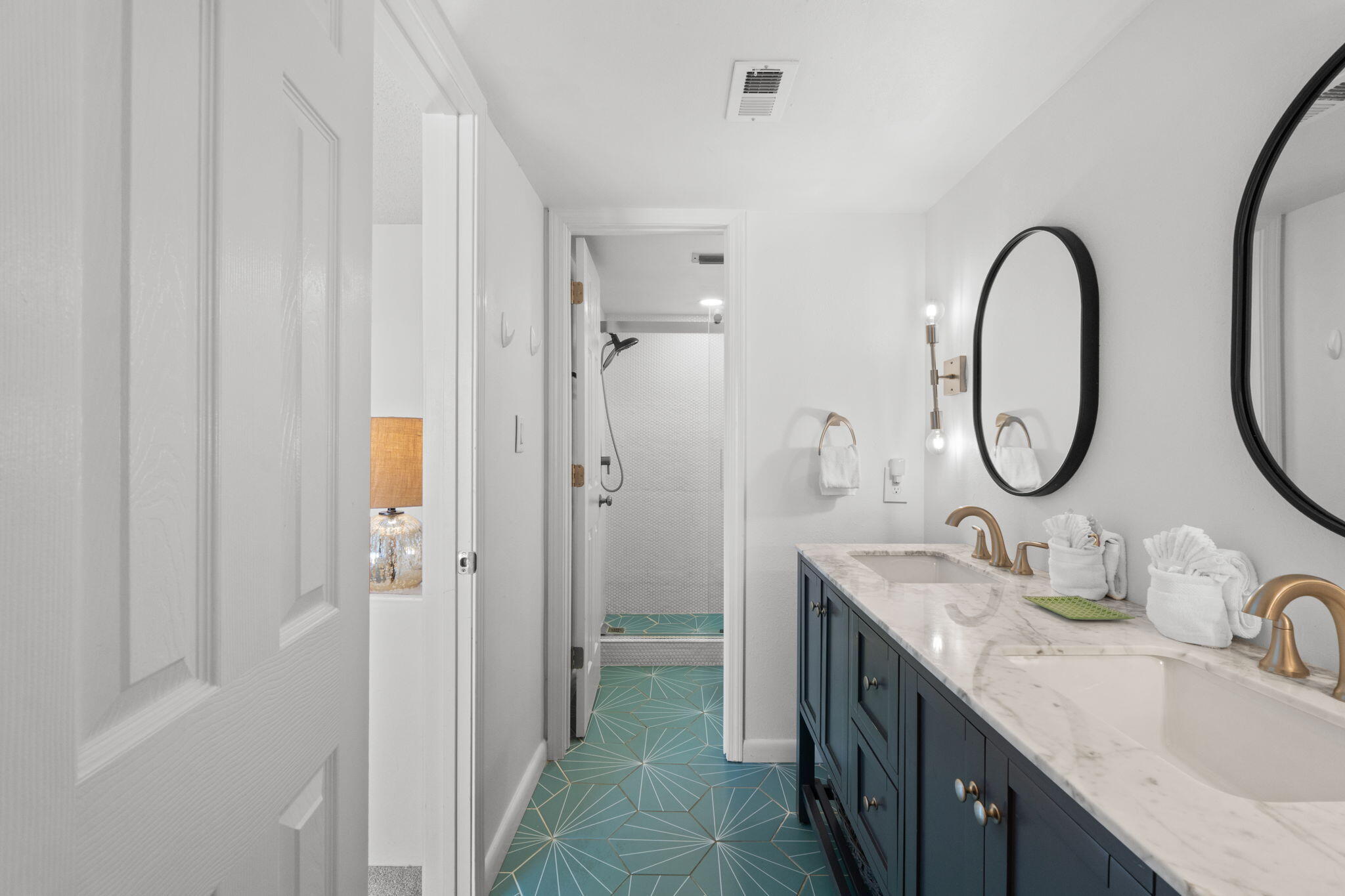 SILVER DUNES CONDO - Residential