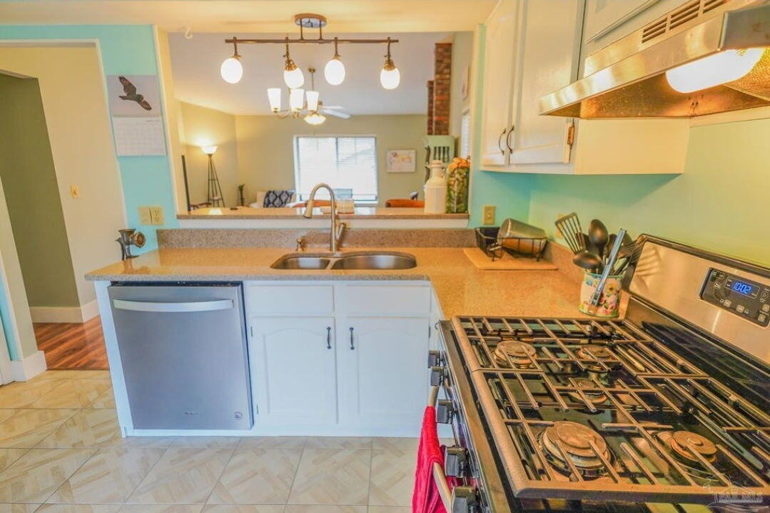 CEDAR RIDGE PH 4 - Residential Lease