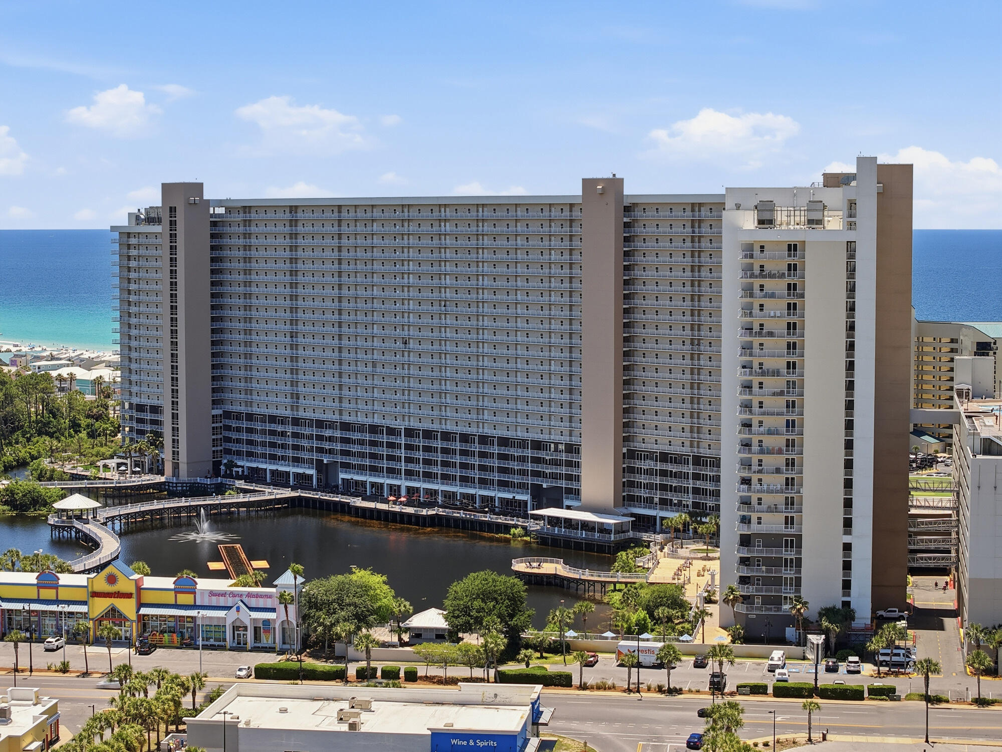 Laketown Wharf - Residential