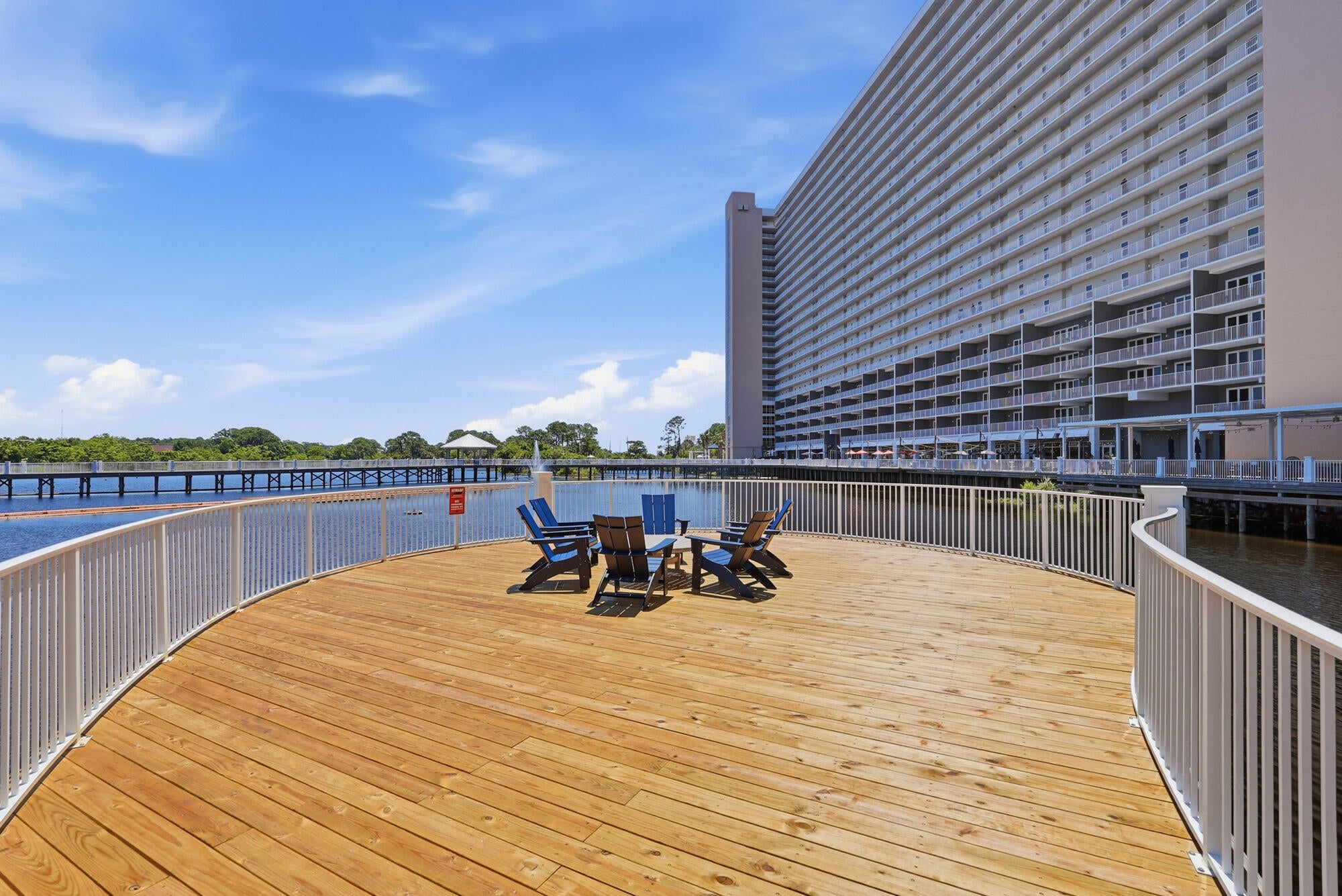 Laketown Wharf - Residential
