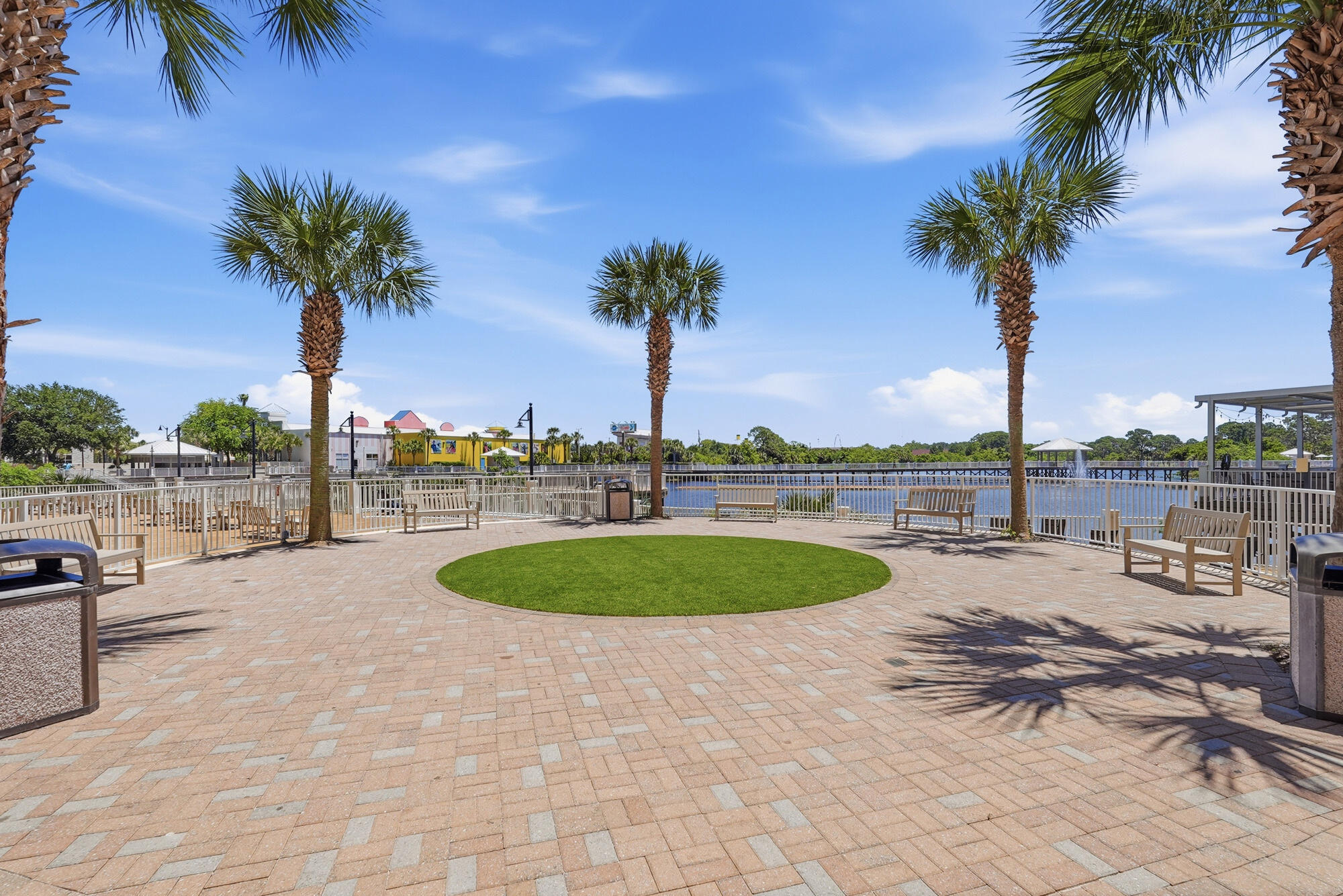 Laketown Wharf - Residential