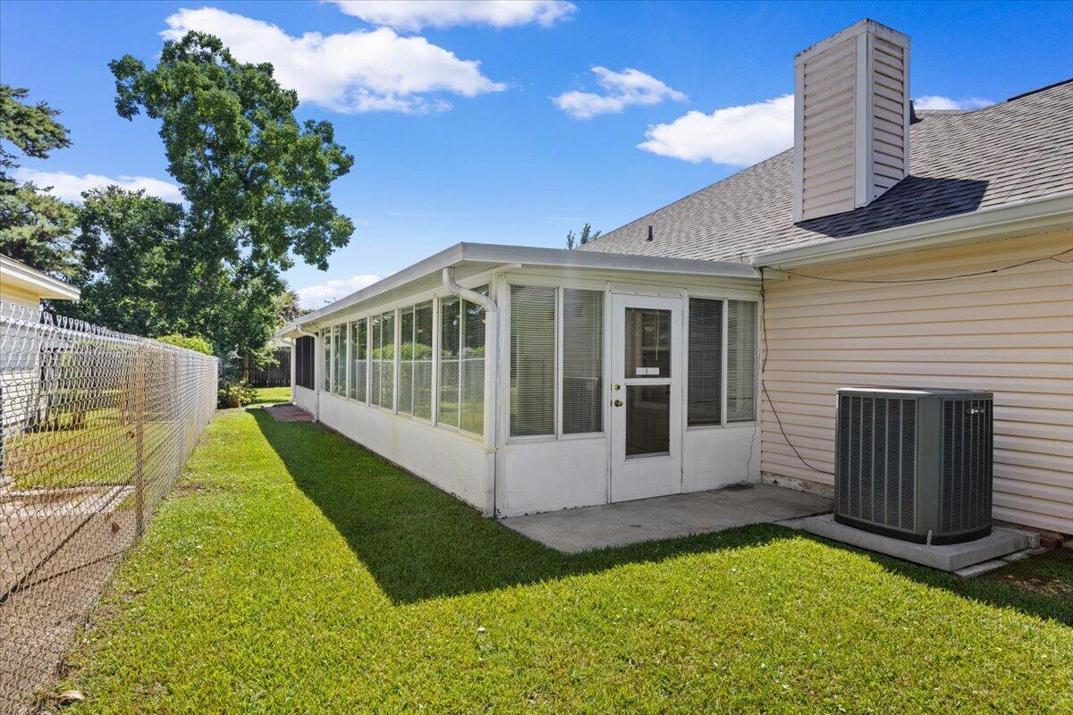 WYNNEHAVEN BEACH ESTATES - Residential