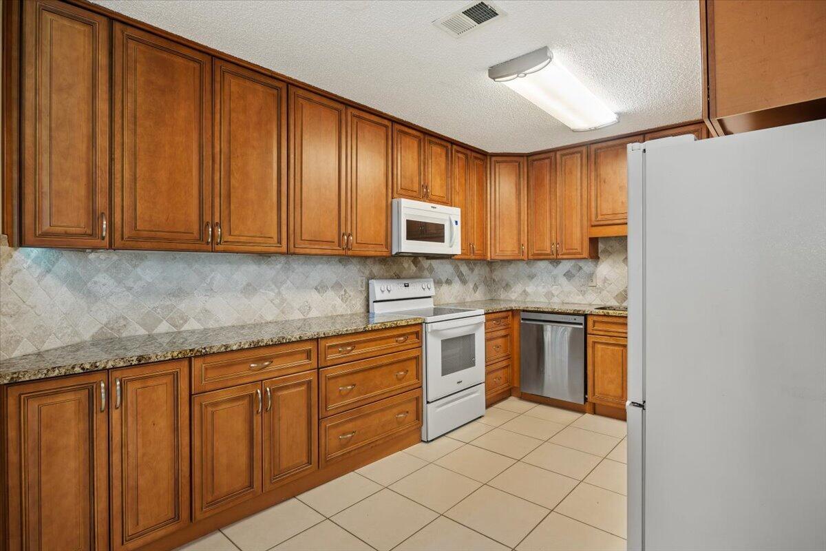WYNNEHAVEN BEACH ESTATES - Residential