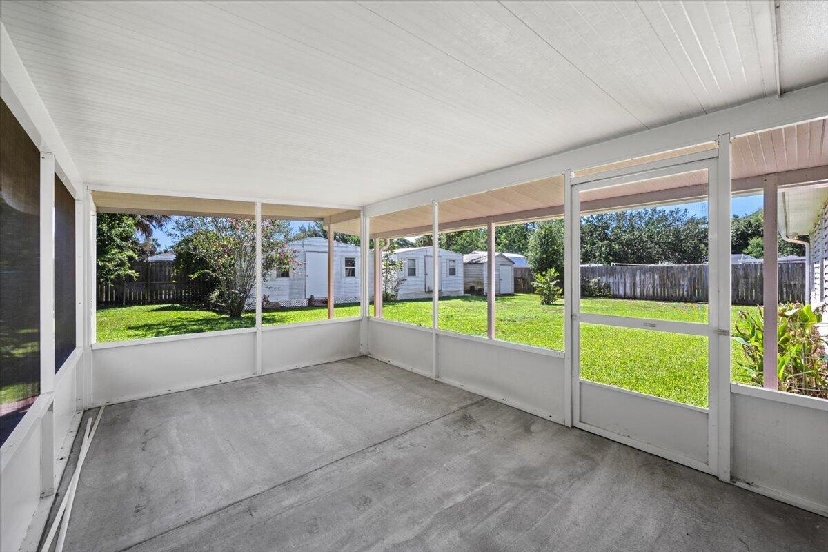 WYNNEHAVEN BEACH ESTATES - Residential
