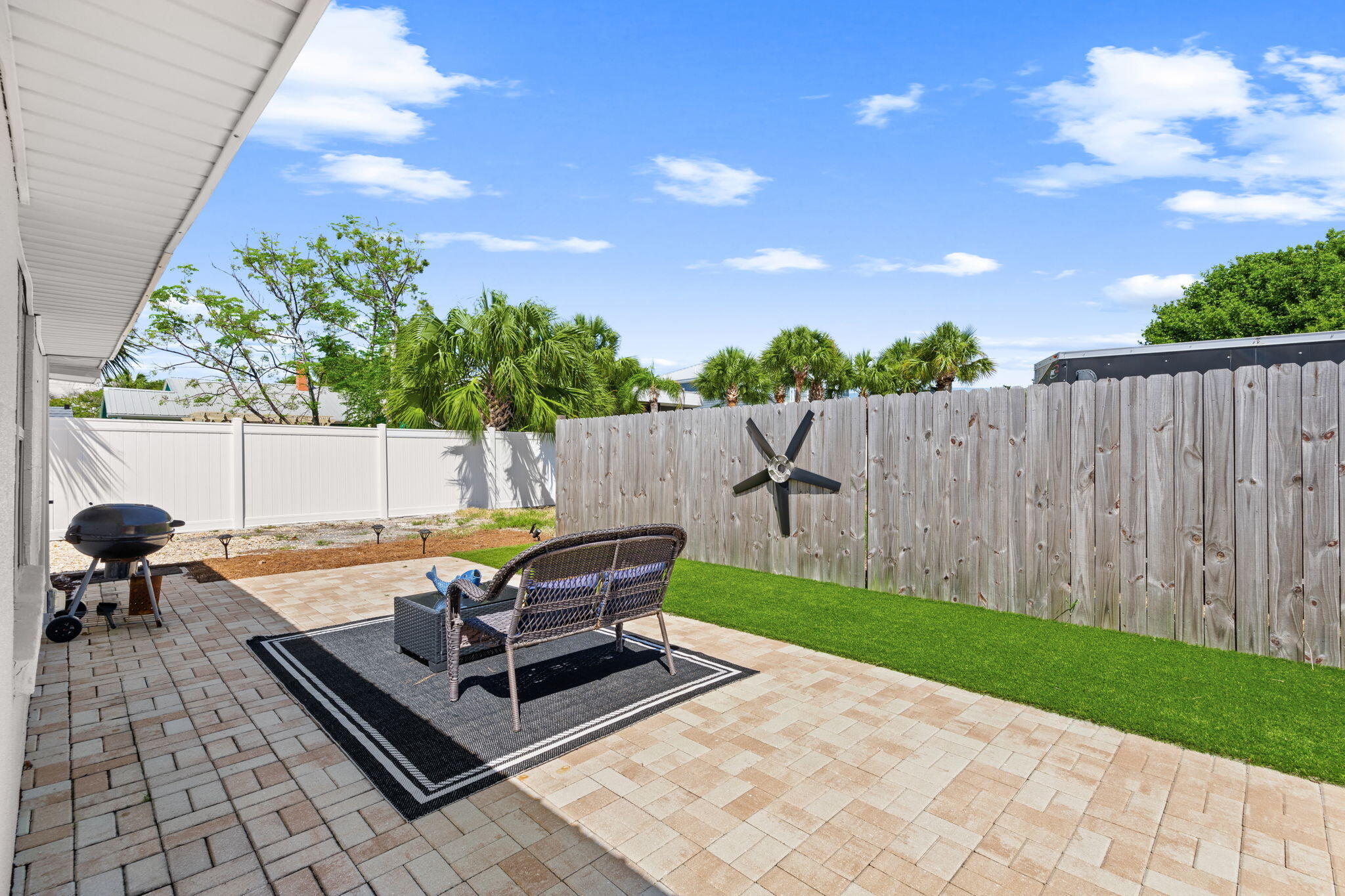 BID-A-WEE S/D - Residential