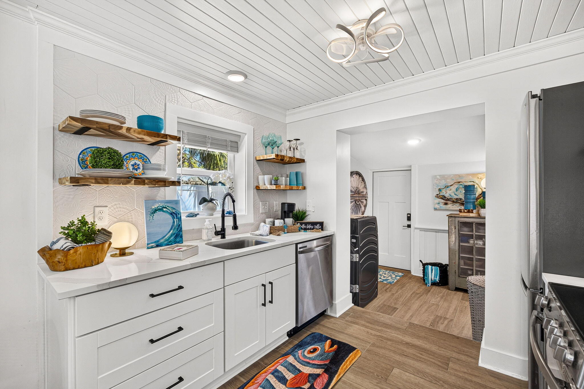 BID-A-WEE S/D - Residential