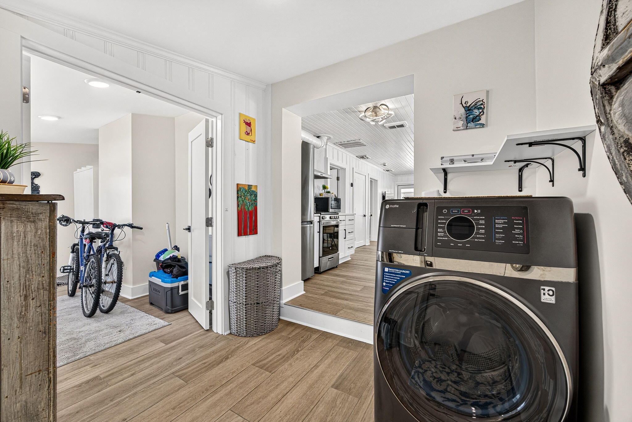 BID-A-WEE S/D - Residential
