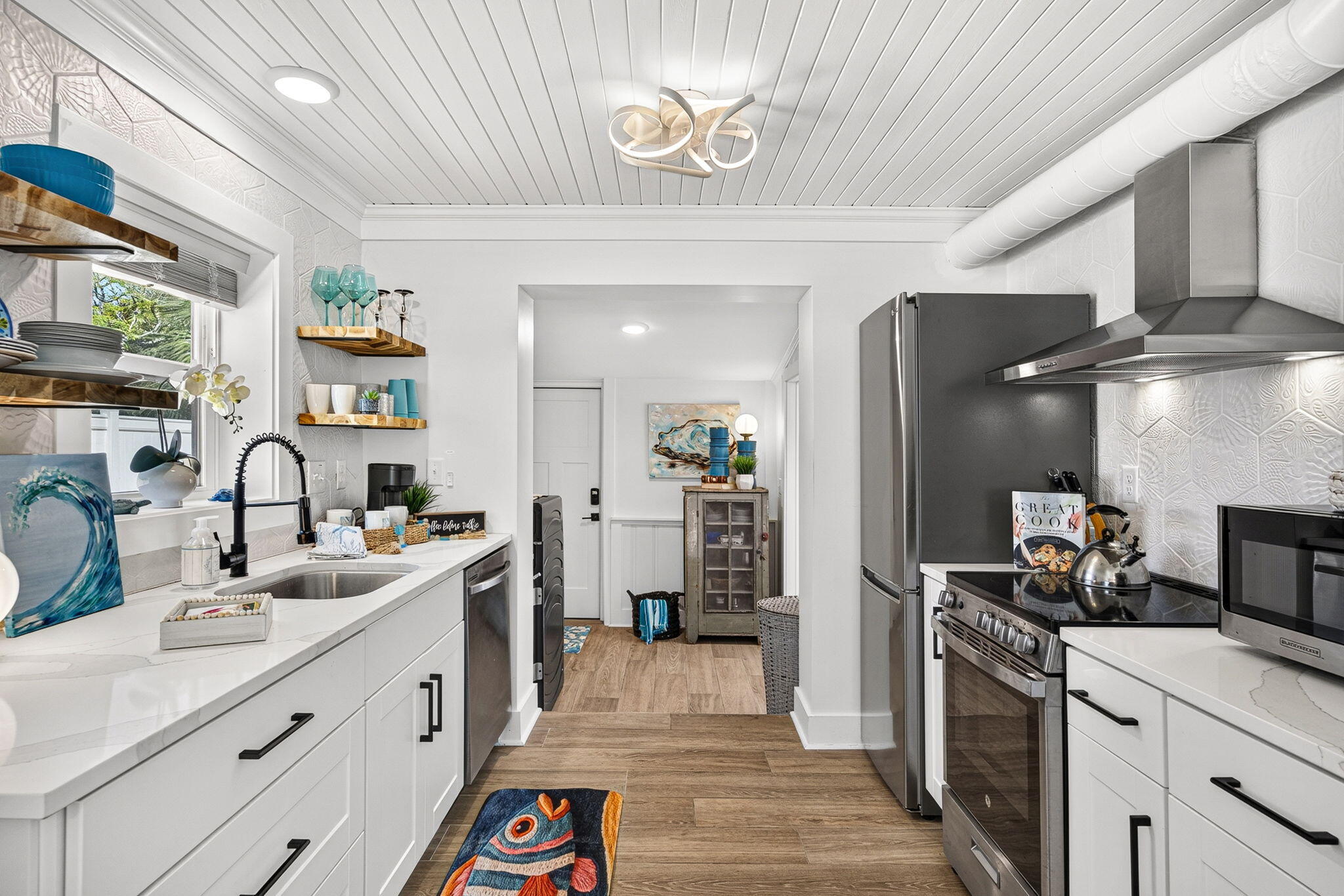 BID-A-WEE S/D - Residential