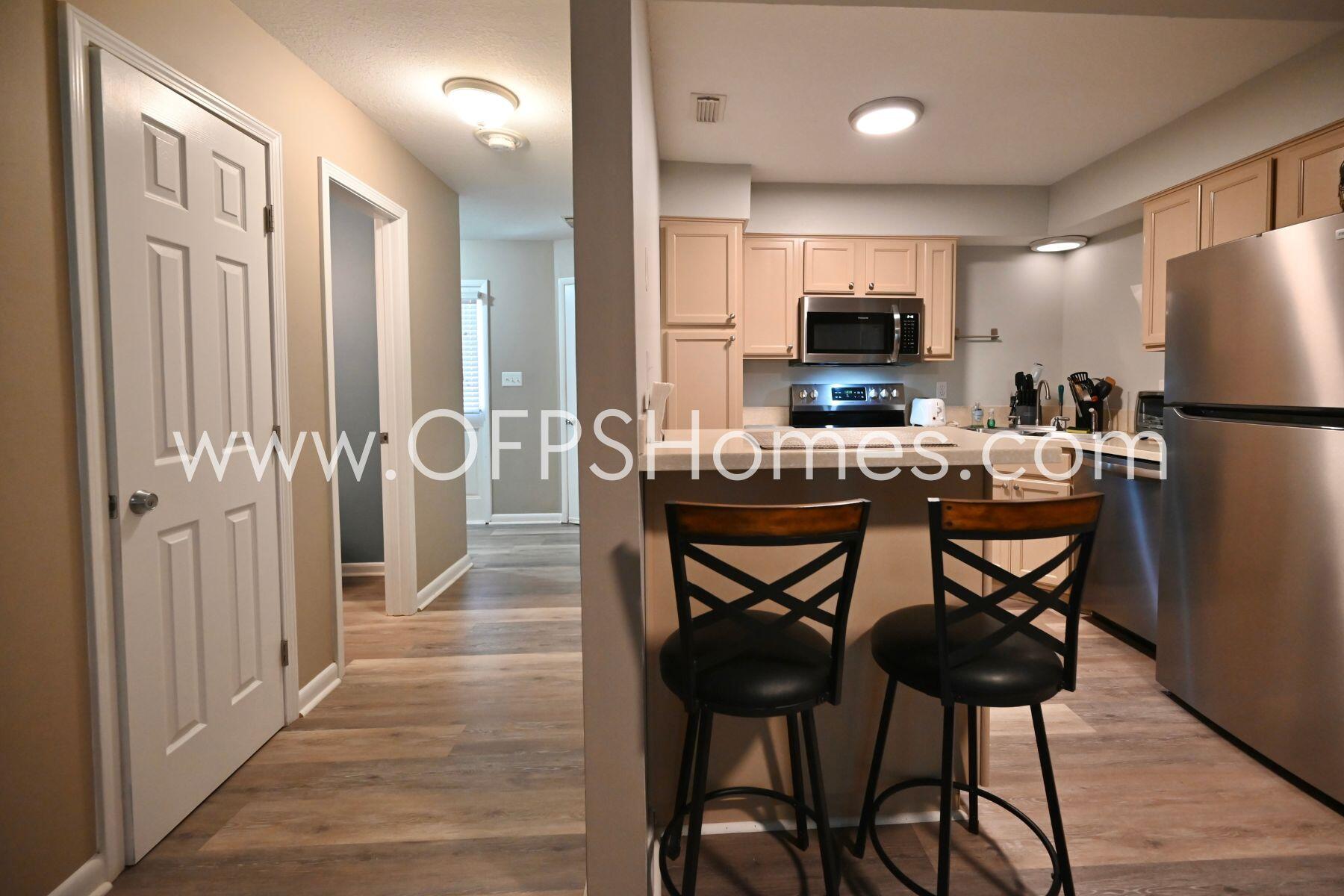 ROCKY BAYOU T/H - Residential Lease