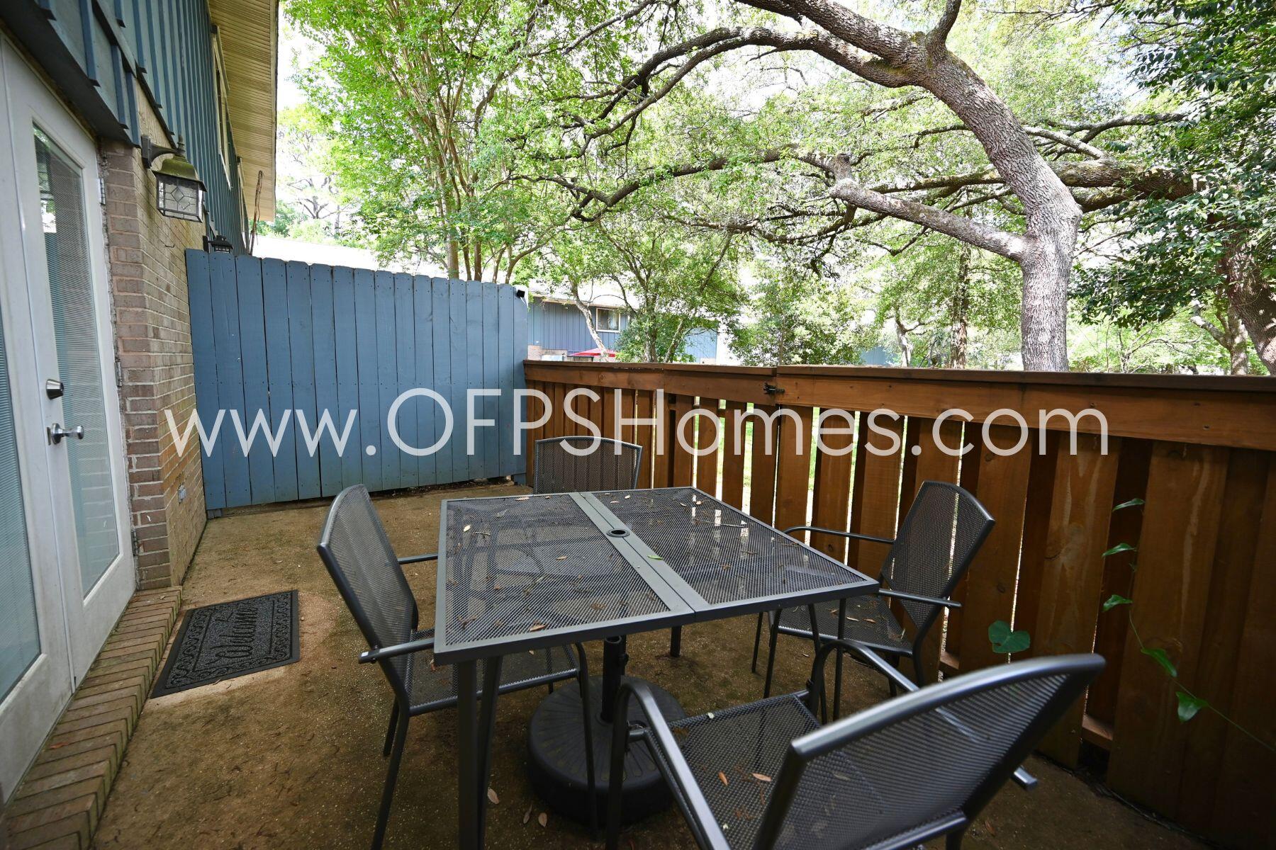 ROCKY BAYOU T/H - Residential Lease