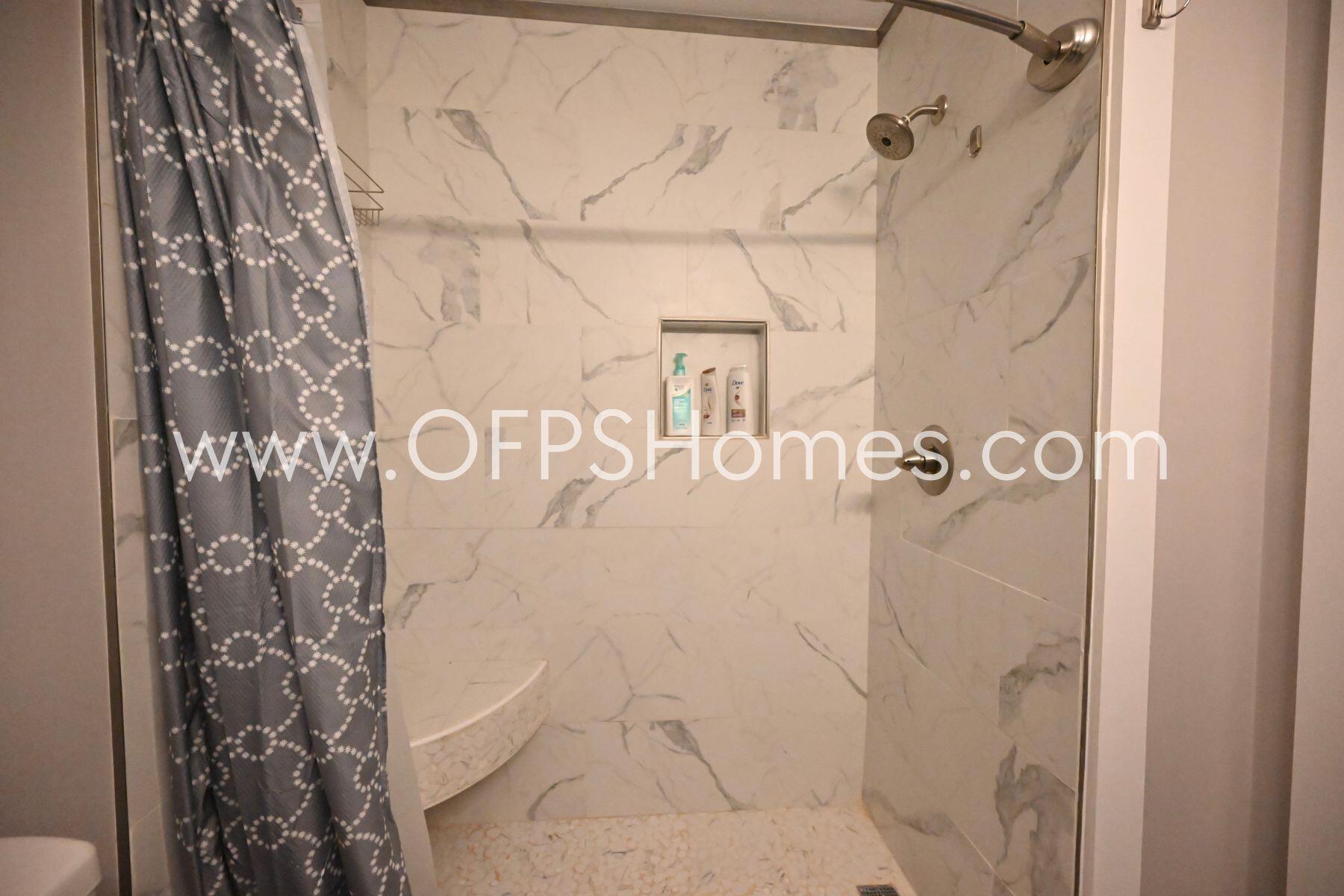 ROCKY BAYOU T/H - Residential Lease