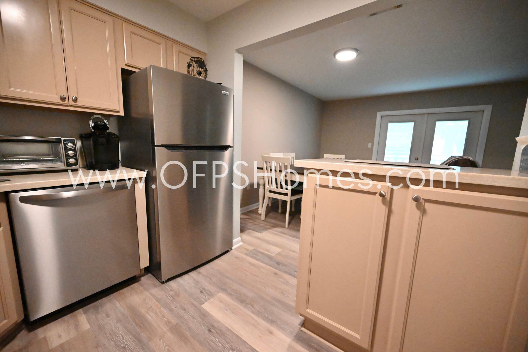 ROCKY BAYOU T/H - Residential Lease