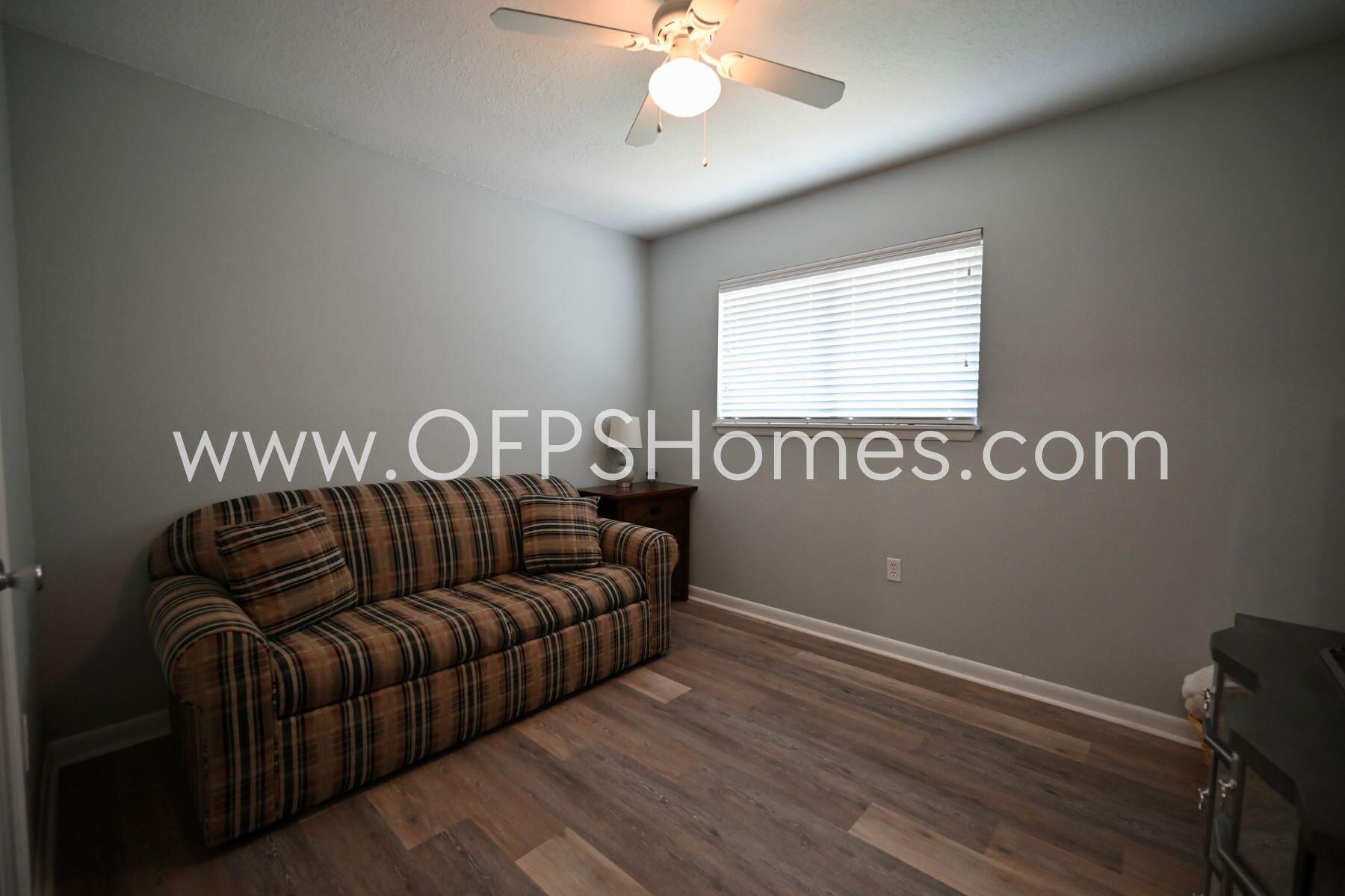 ROCKY BAYOU T/H - Residential Lease