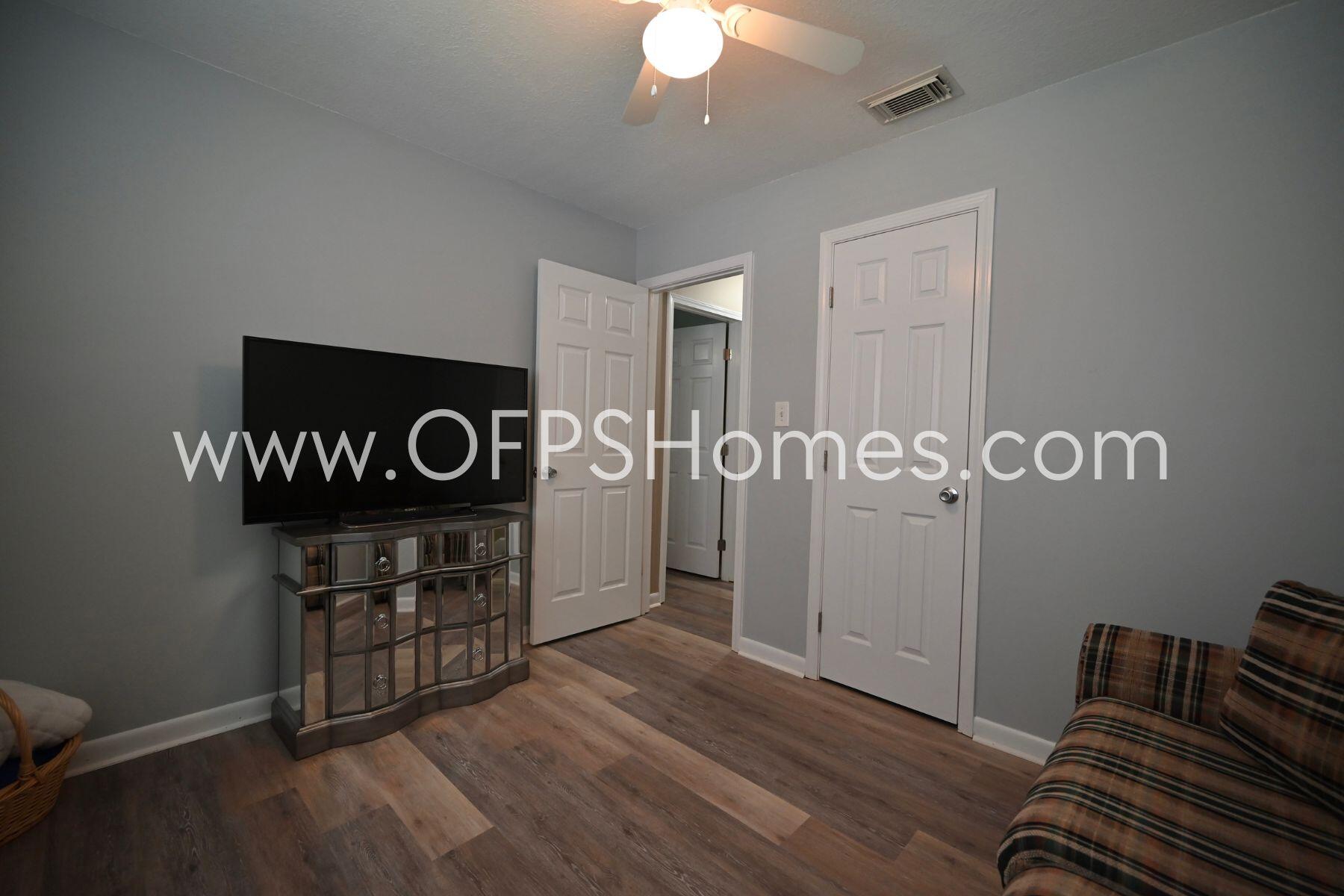 ROCKY BAYOU T/H - Residential Lease