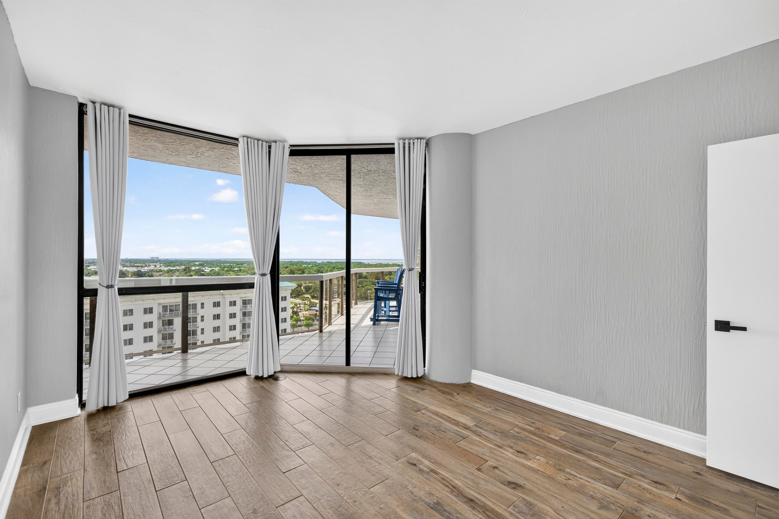 DESTIN SURFSIDE CONDO - Residential