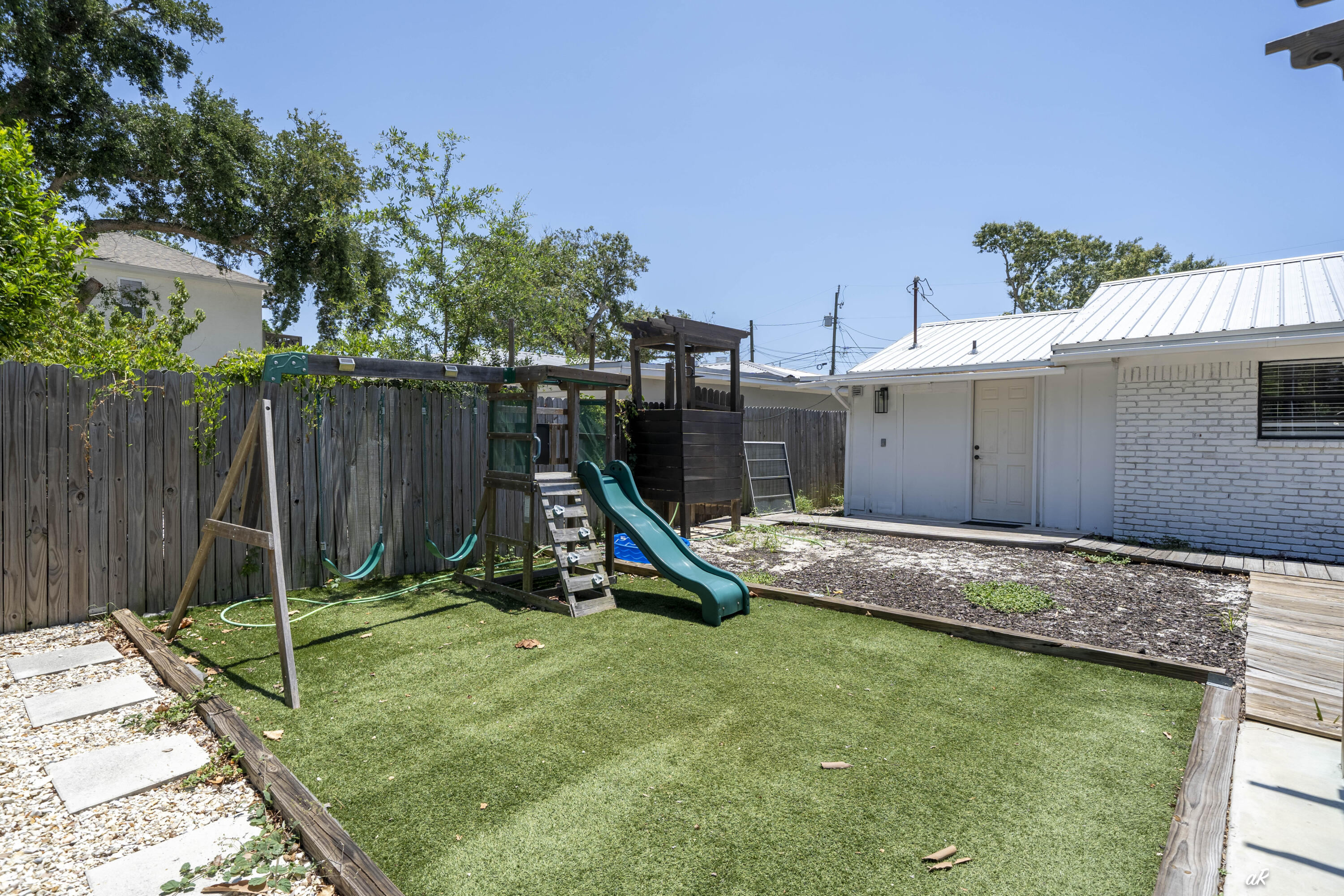 BILTMORE BEACH - Residential