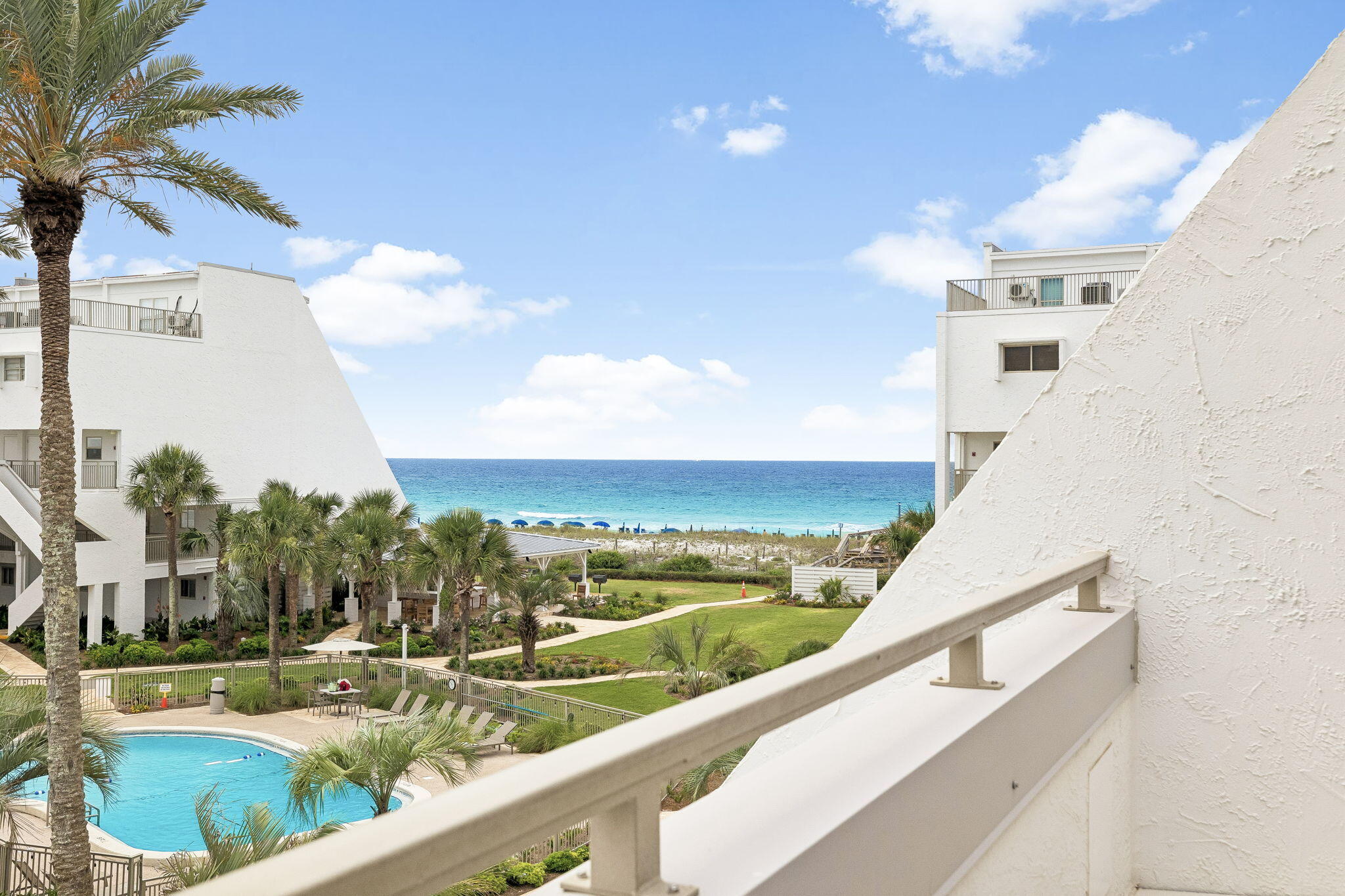 AEGEAN CONDO - Residential