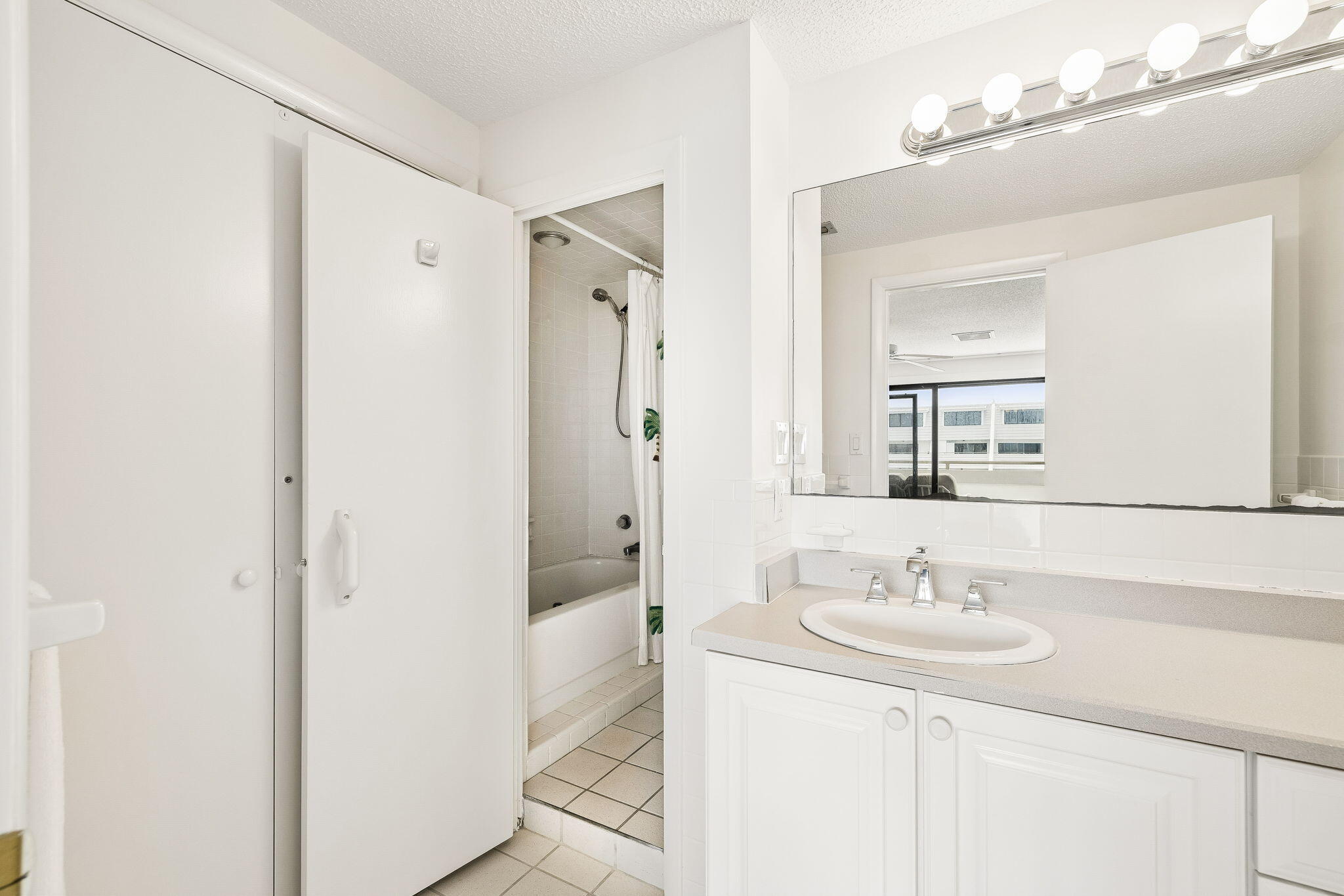 AEGEAN CONDO - Residential