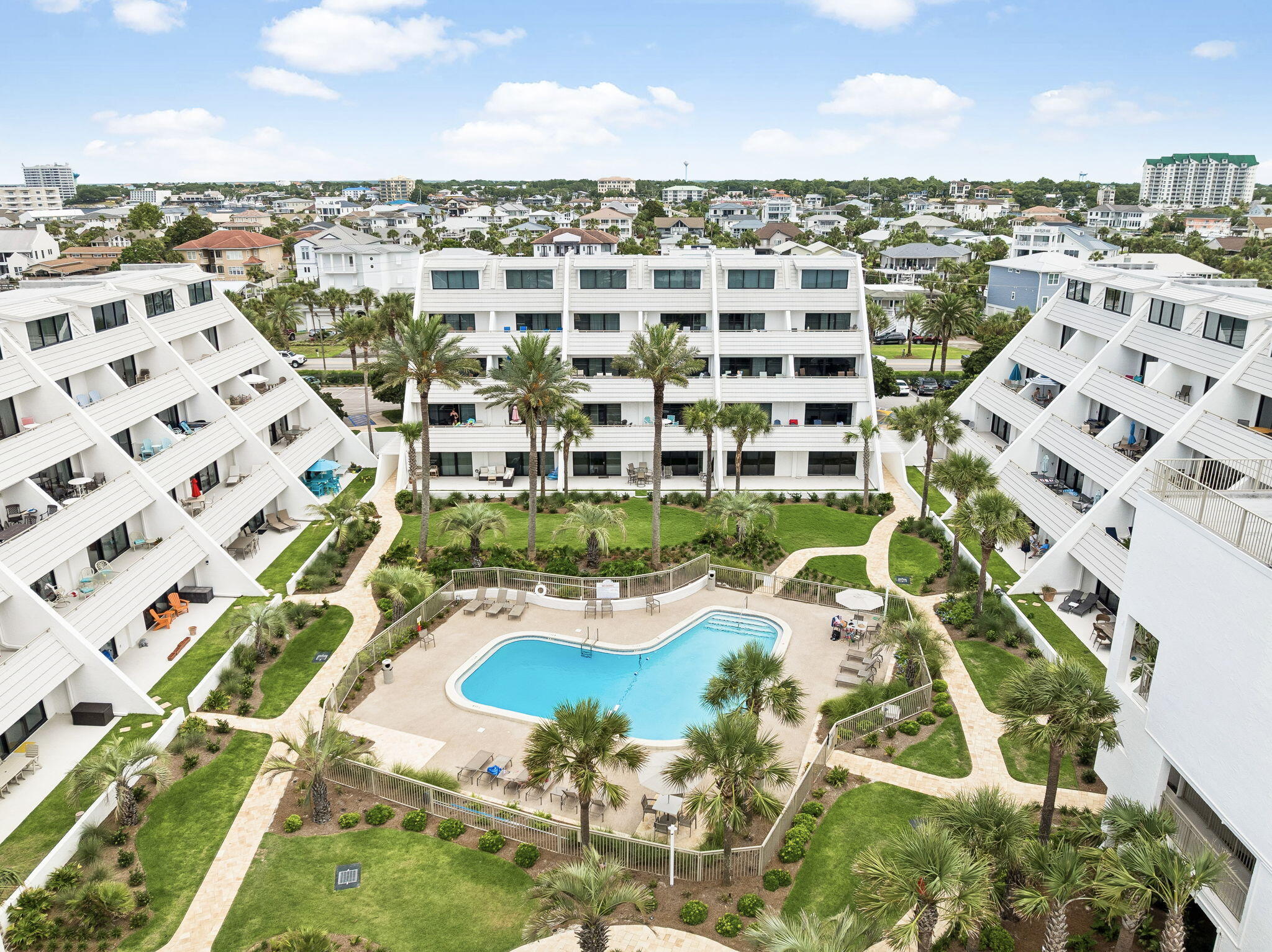 AEGEAN CONDO - Residential