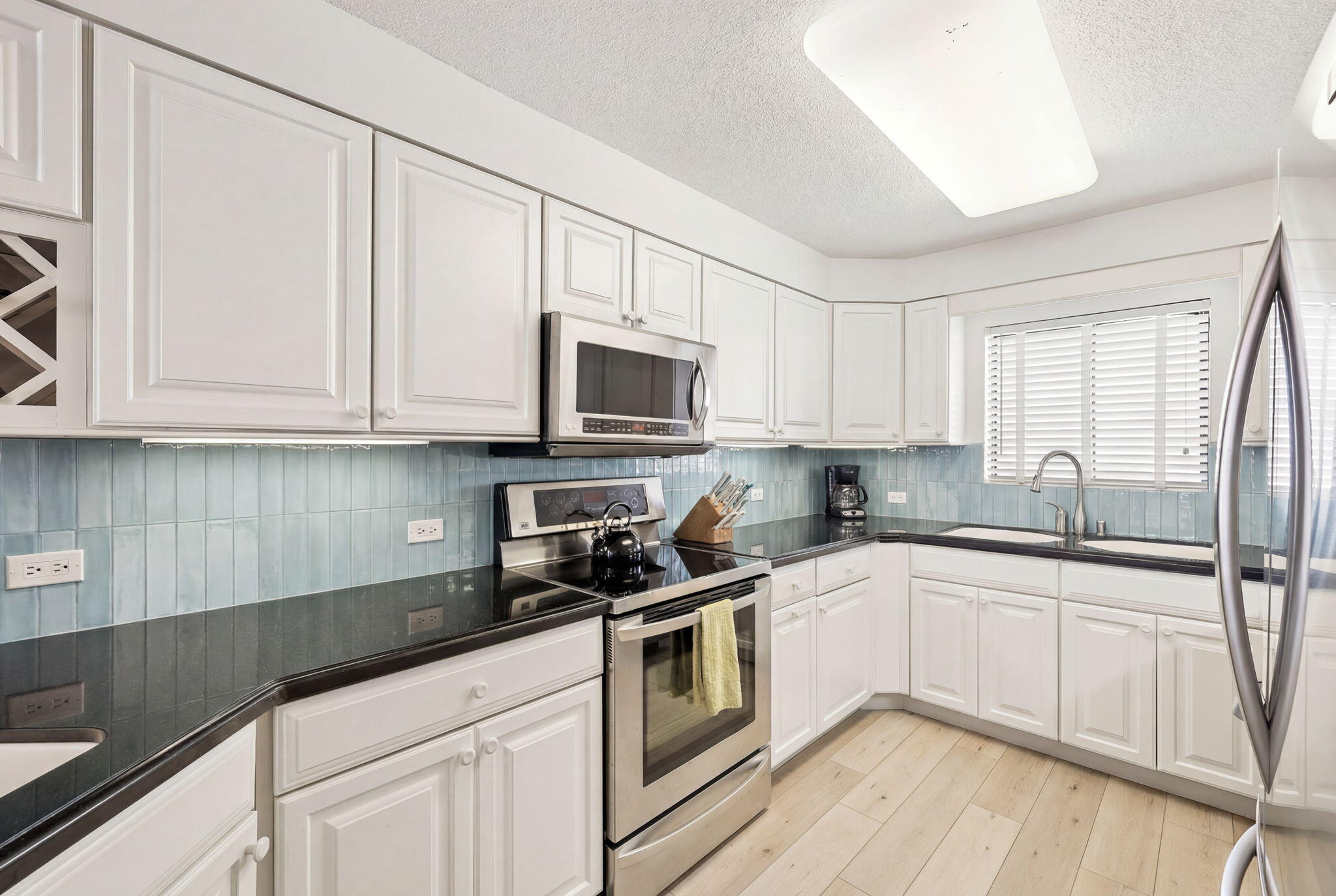 AEGEAN CONDO - Residential