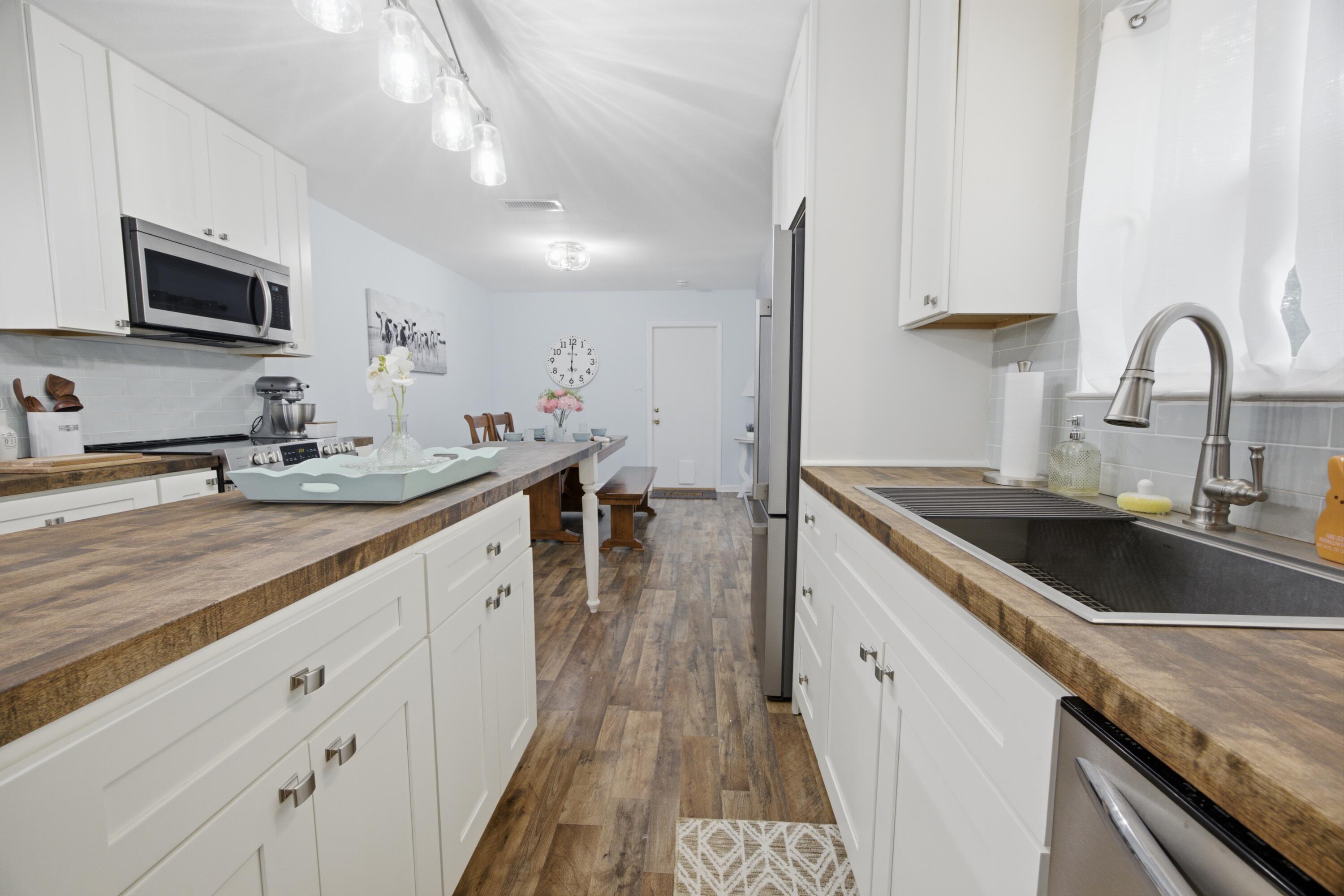 COLONY EST 3RD ADD - Residential