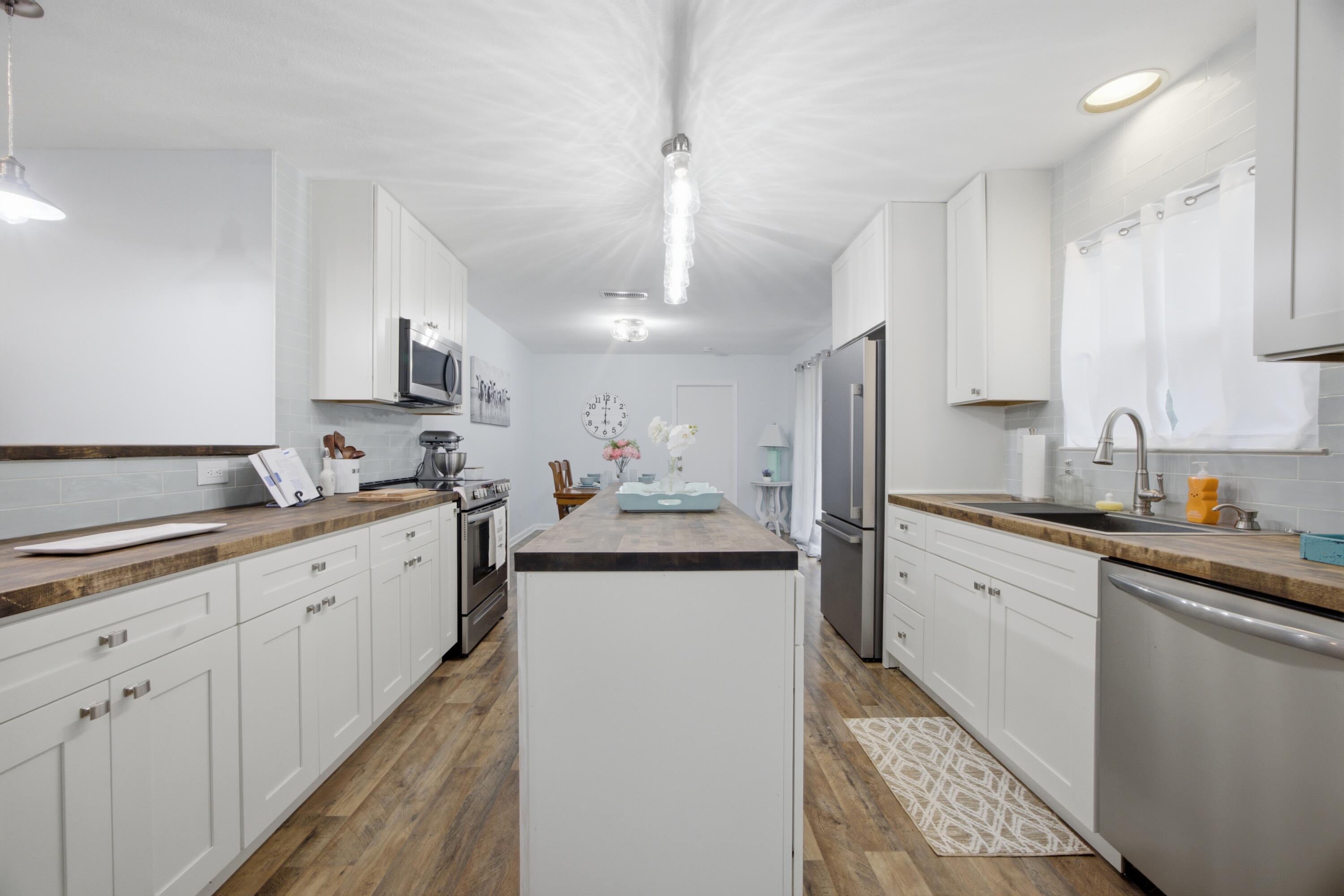 COLONY EST 3RD ADD - Residential