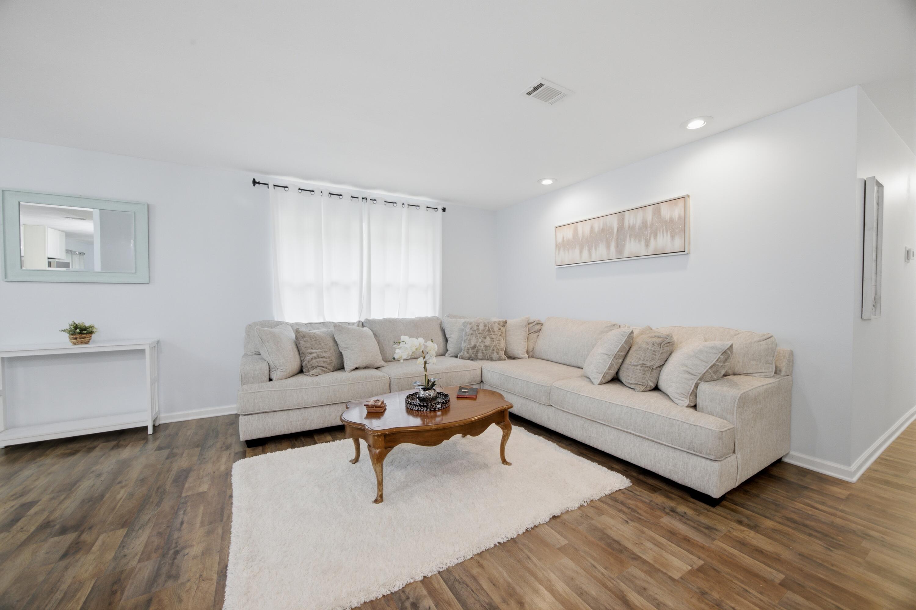 COLONY EST 3RD ADD - Residential