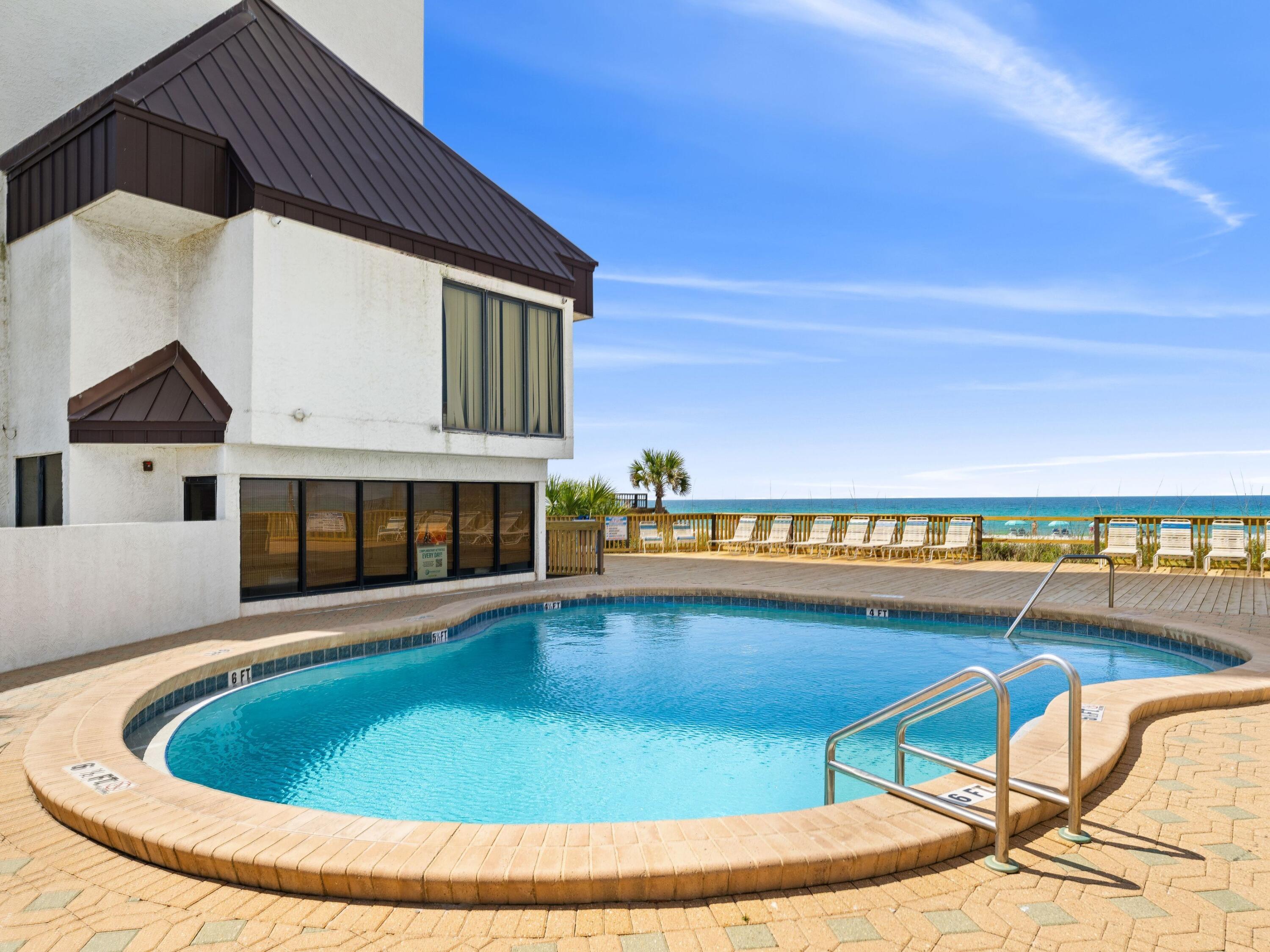 SEACHASE CONDO - Residential