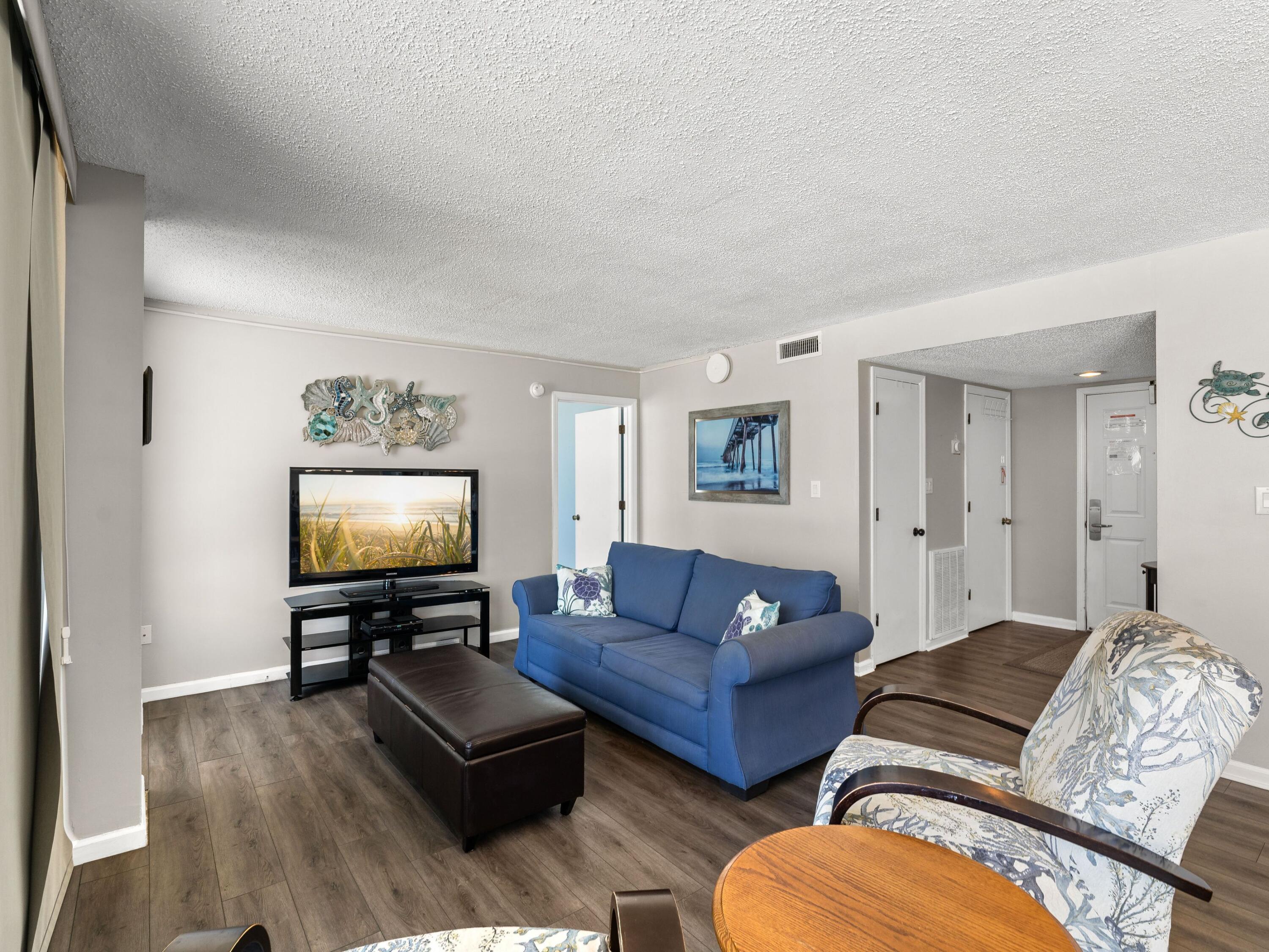 SEACHASE CONDO - Residential