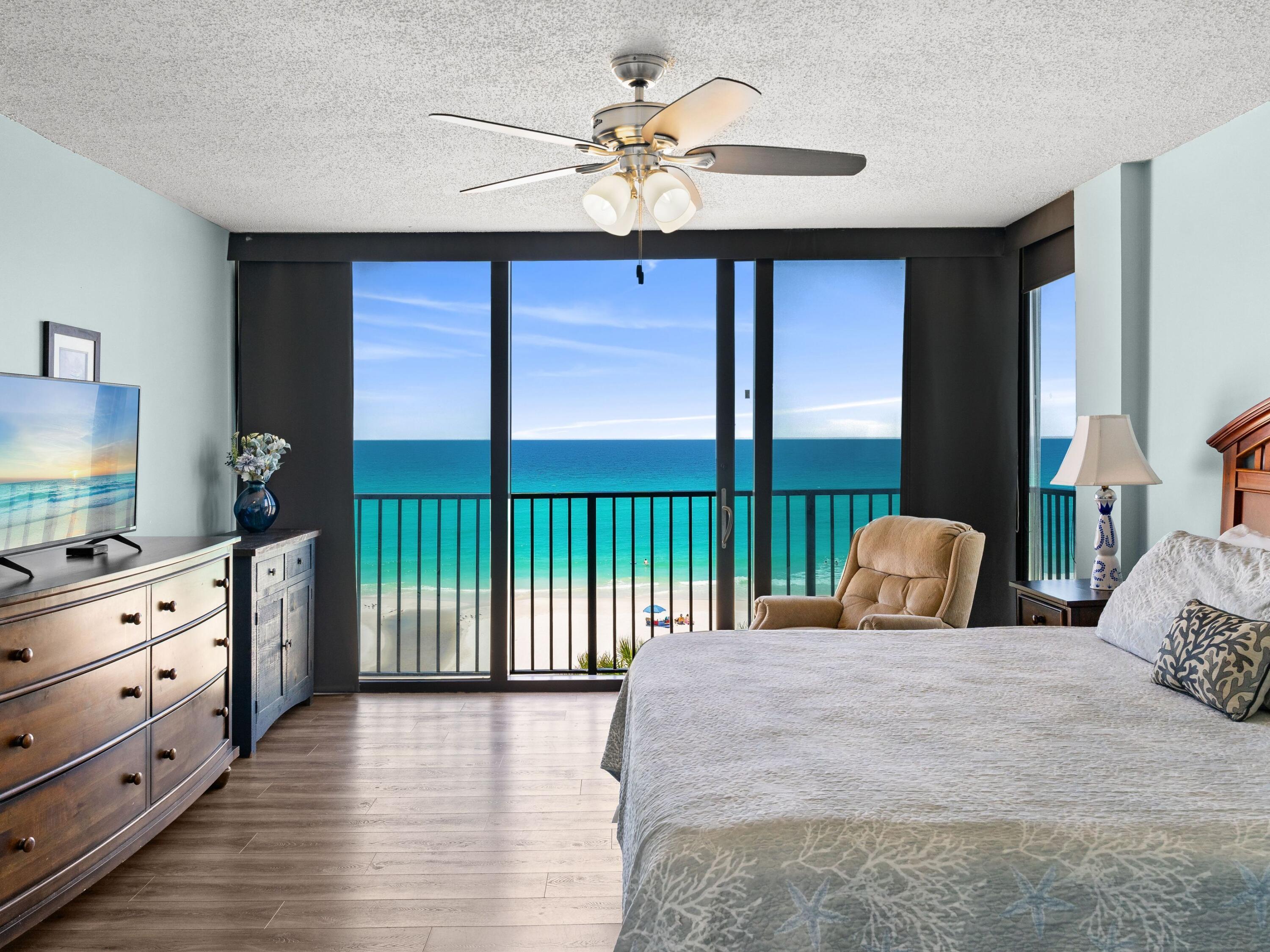 SEACHASE CONDO - Residential