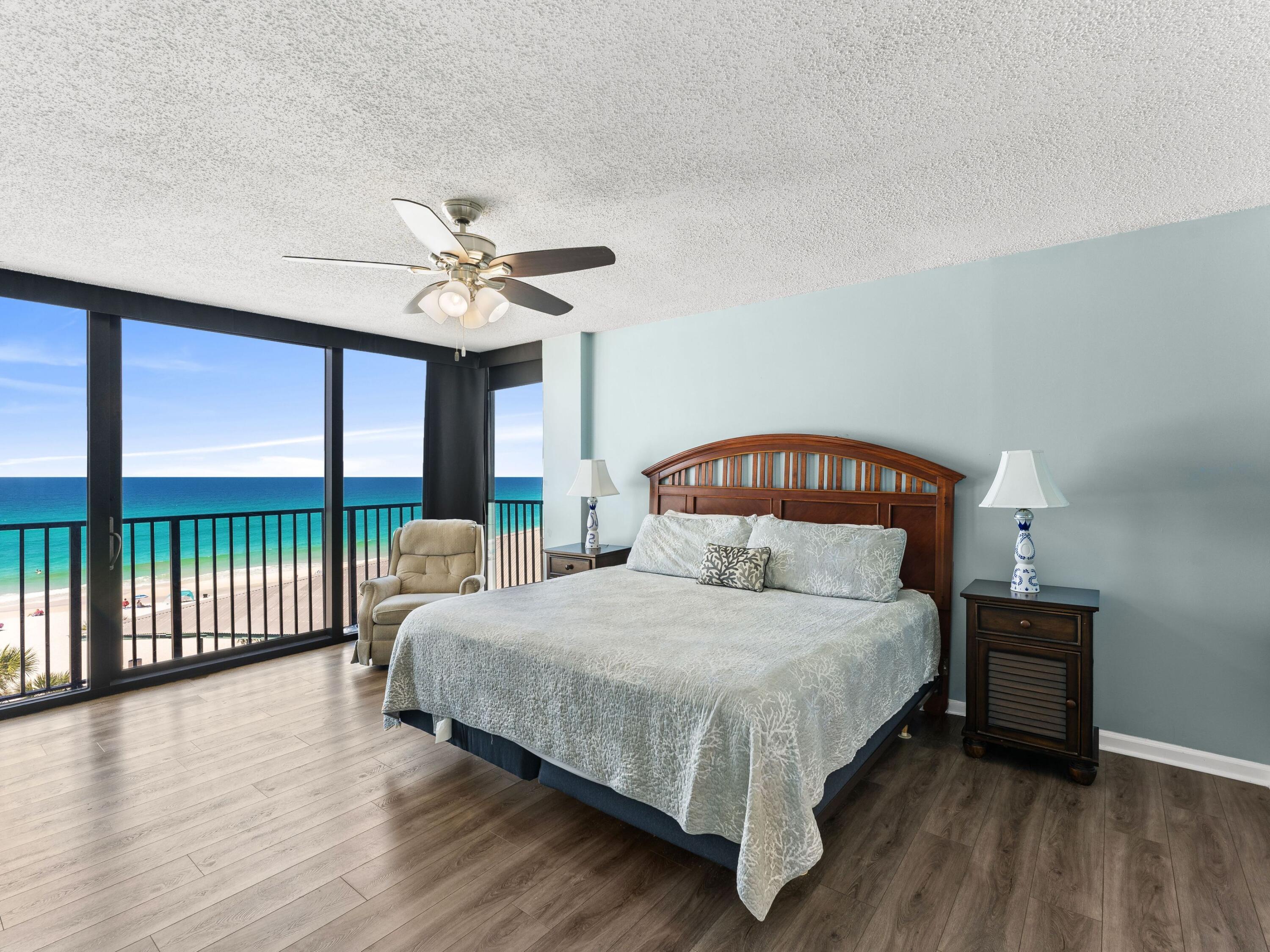 SEACHASE CONDO - Residential
