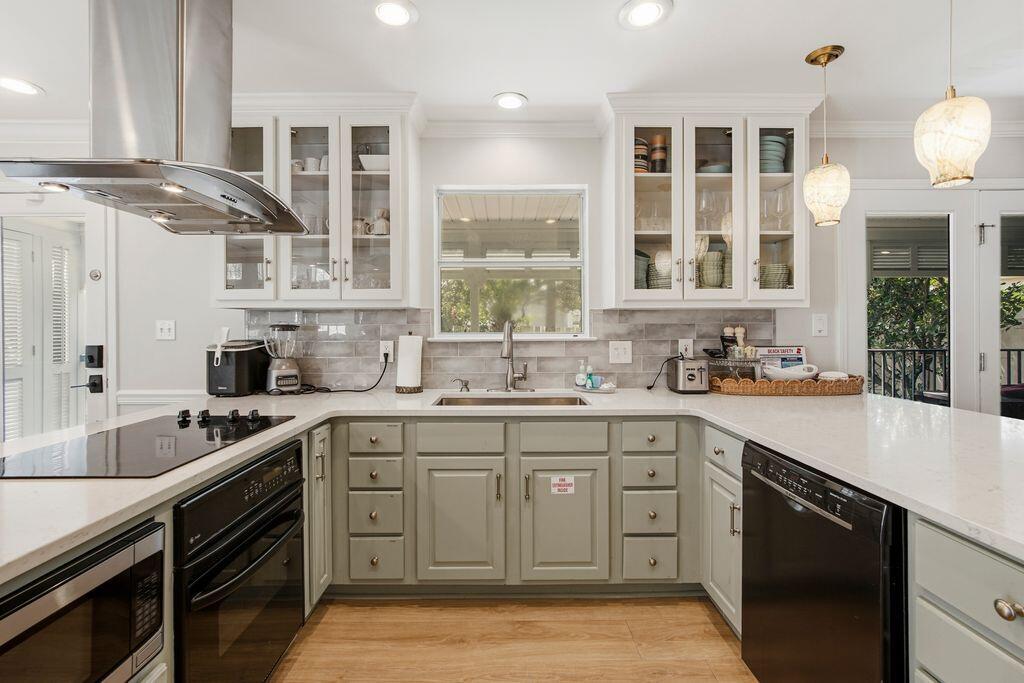 WINDANCER SHORES - Residential