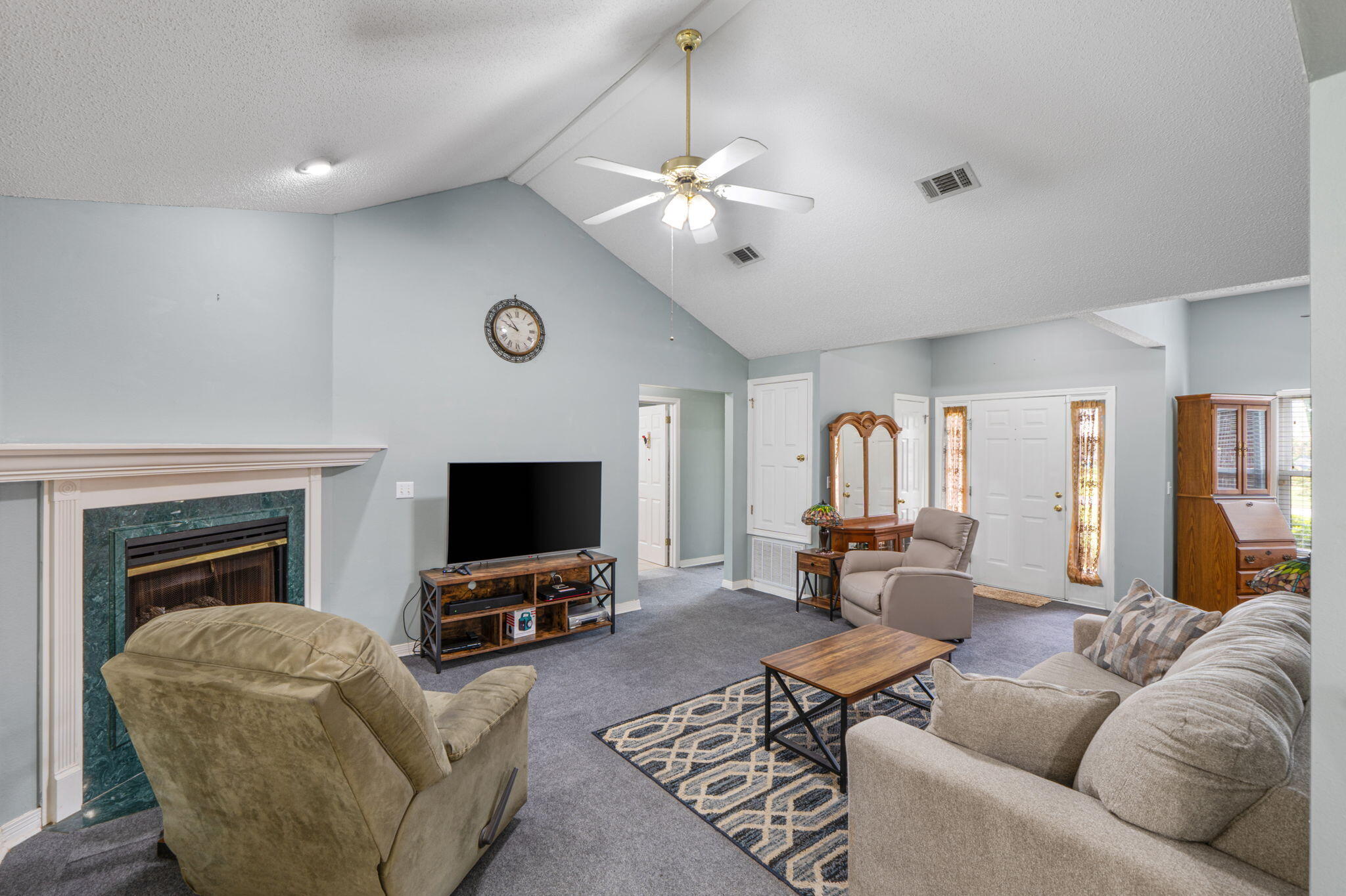 CHEROKEE BEND S/D - Residential