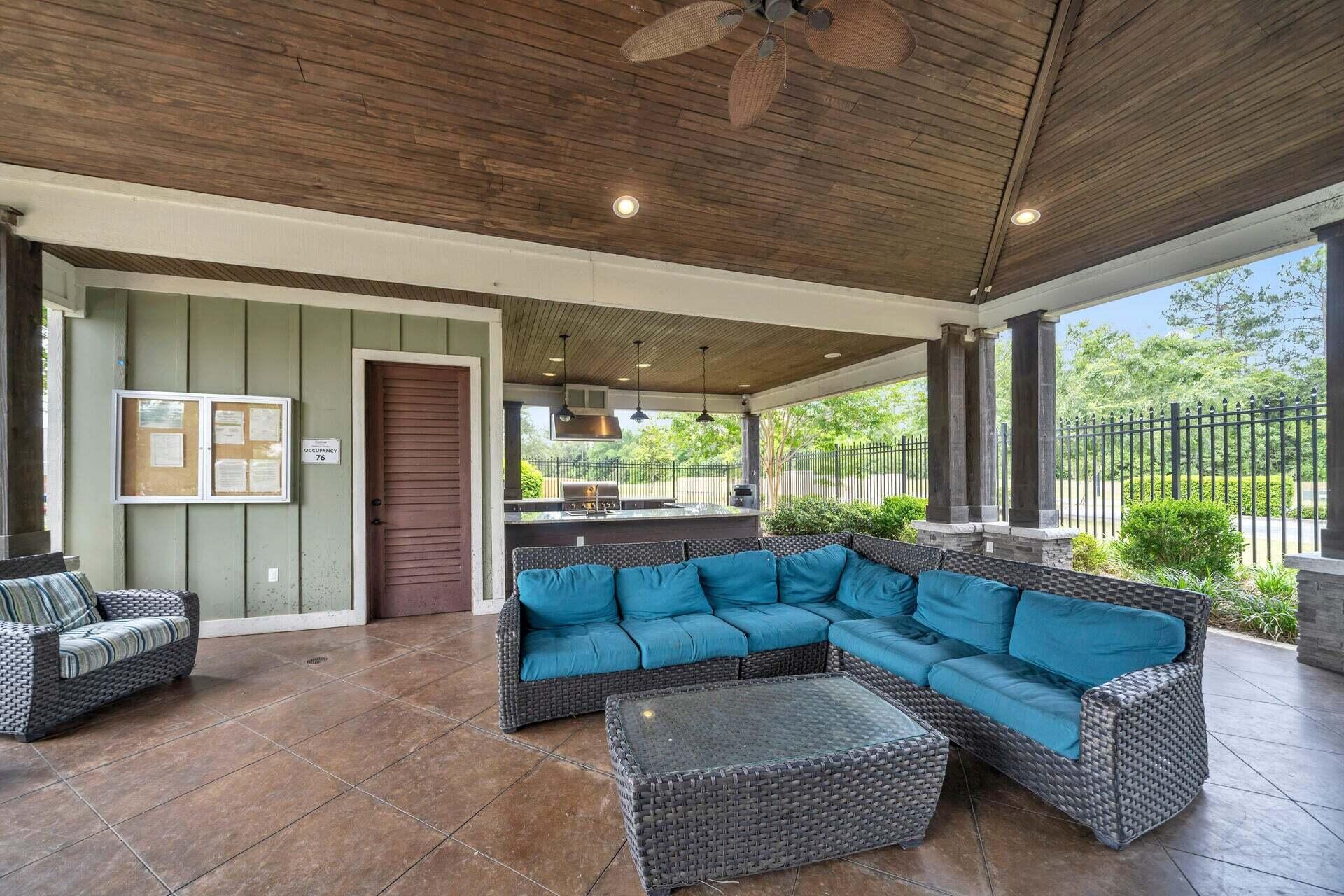 Redstone Commons - Residential Lease