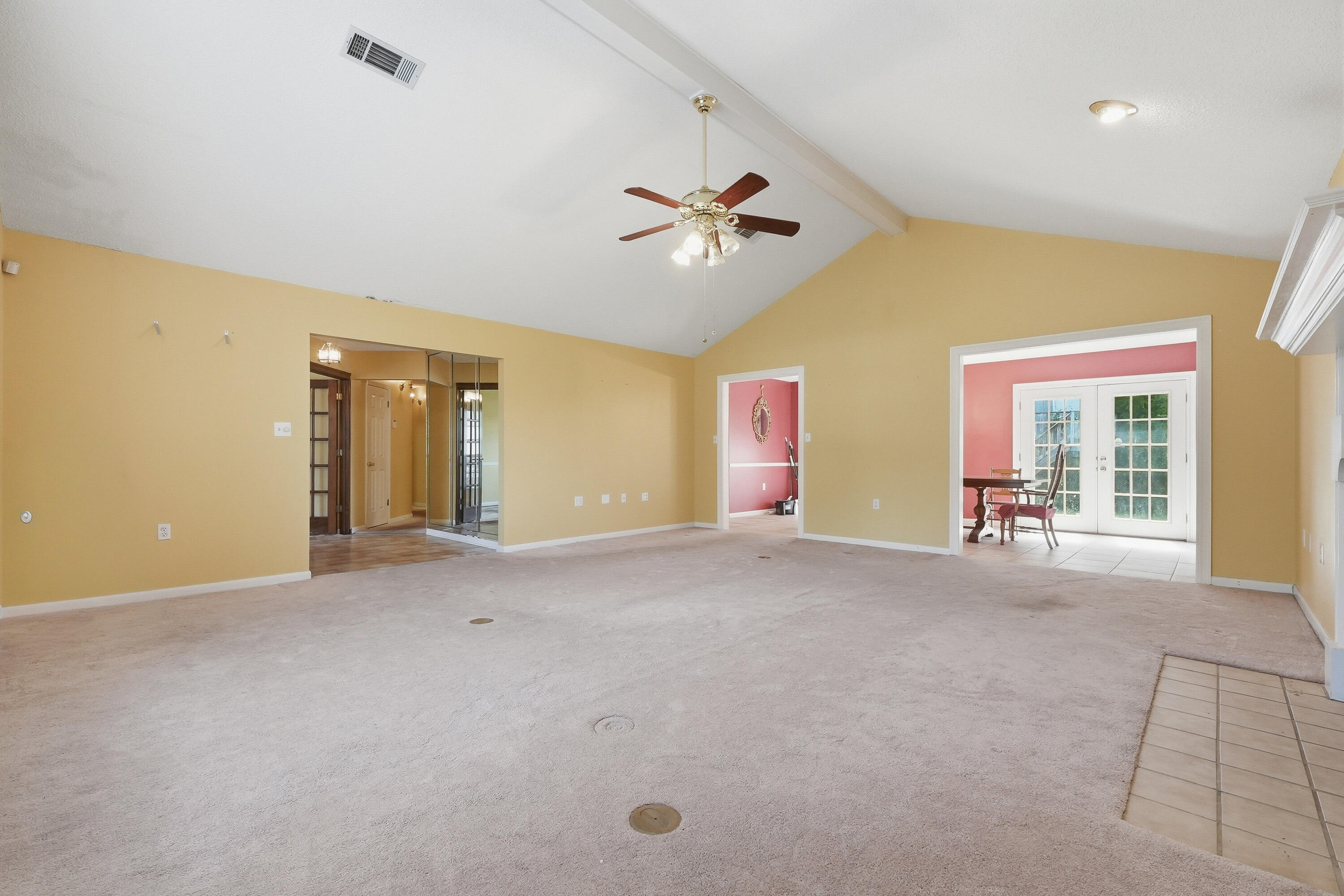 MARY ESTHER MANOR - Residential
