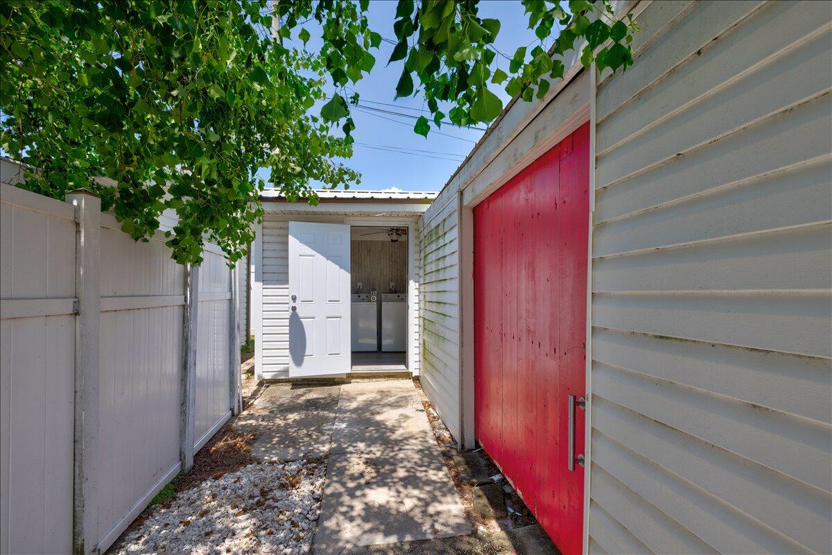 LAGUNA BEACH - Residential Lease