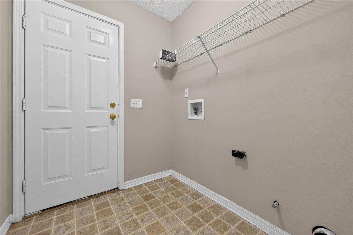 ANTIOCH ESTATES S/D LOT 16 BLK A - Residential