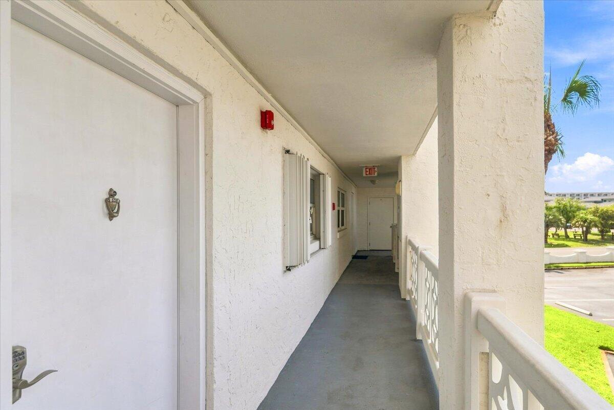 EL MATADOR CONDO - Residential