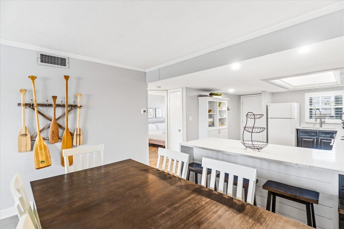EL MATADOR CONDO - Residential