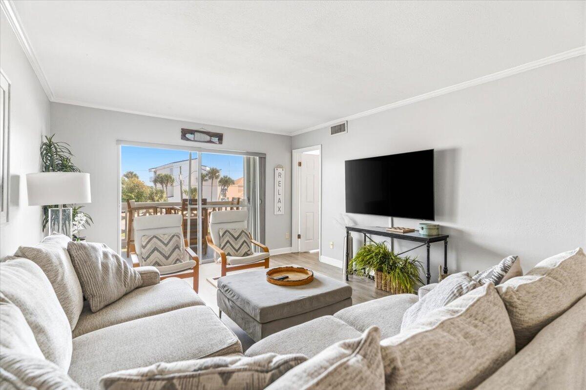 EL MATADOR CONDO - Residential