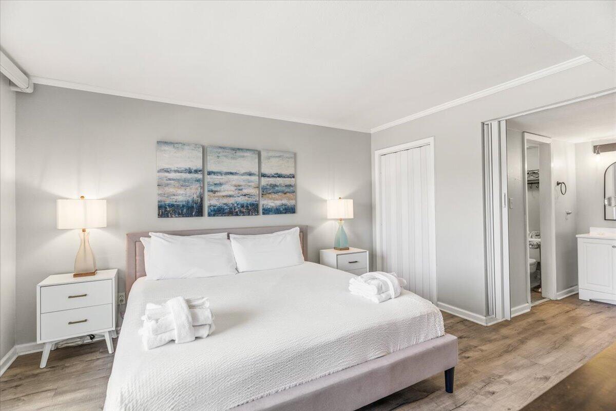 EL MATADOR CONDO - Residential