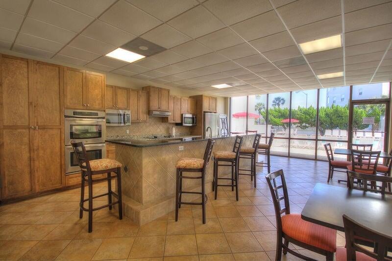 EL MATADOR CONDO - Residential