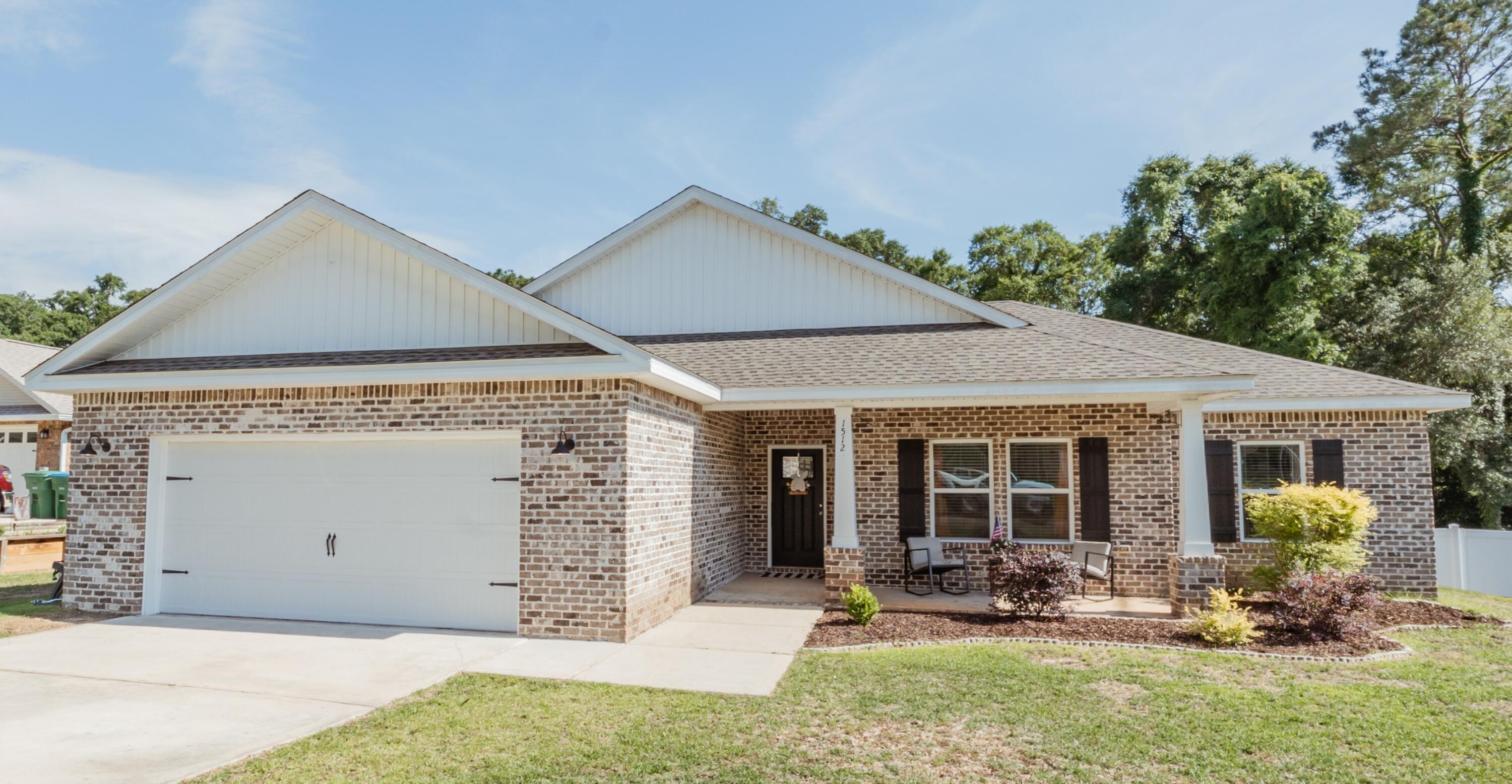 PINEY WOODS EST - Residential Lease