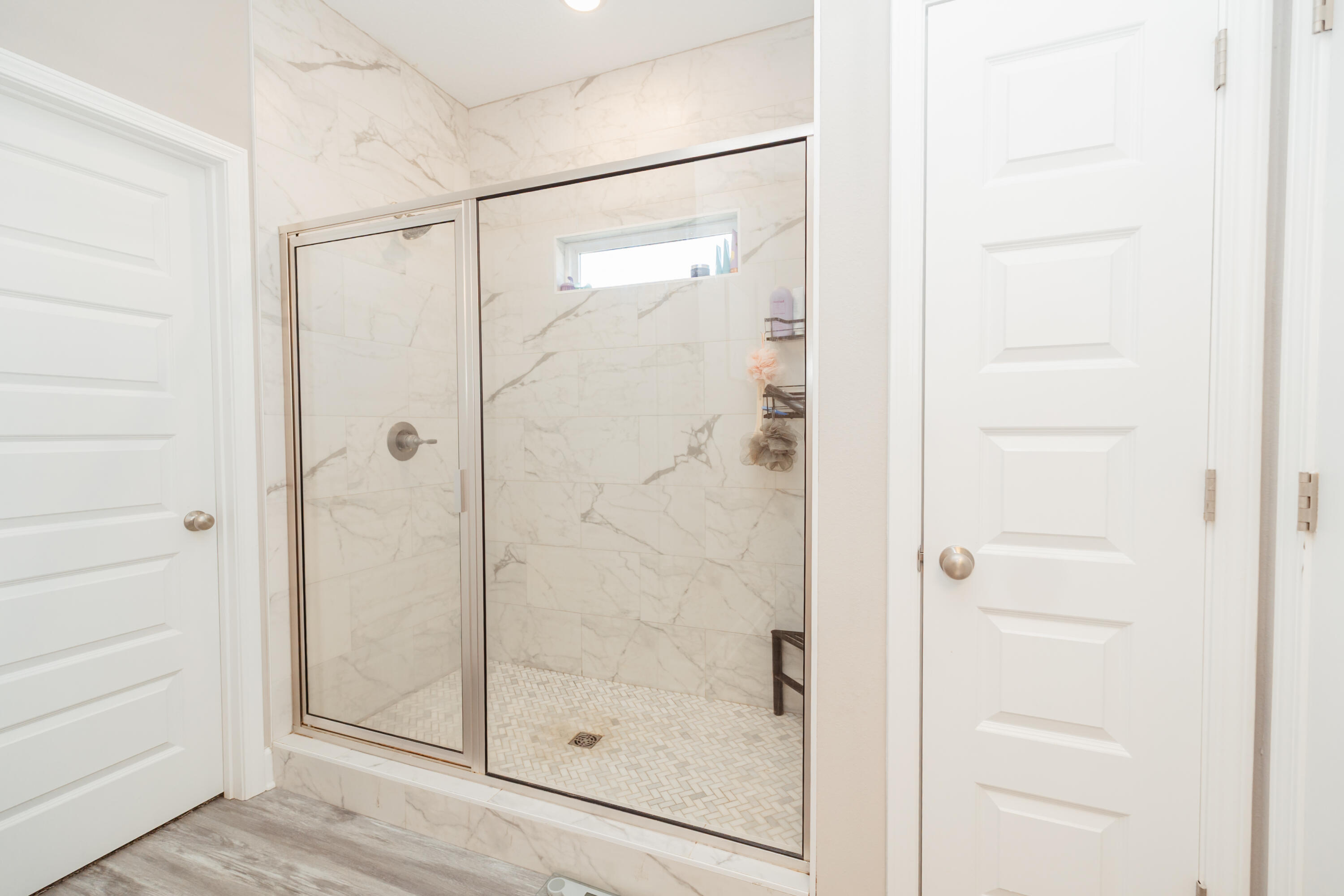 PINEY WOODS EST - Residential Lease