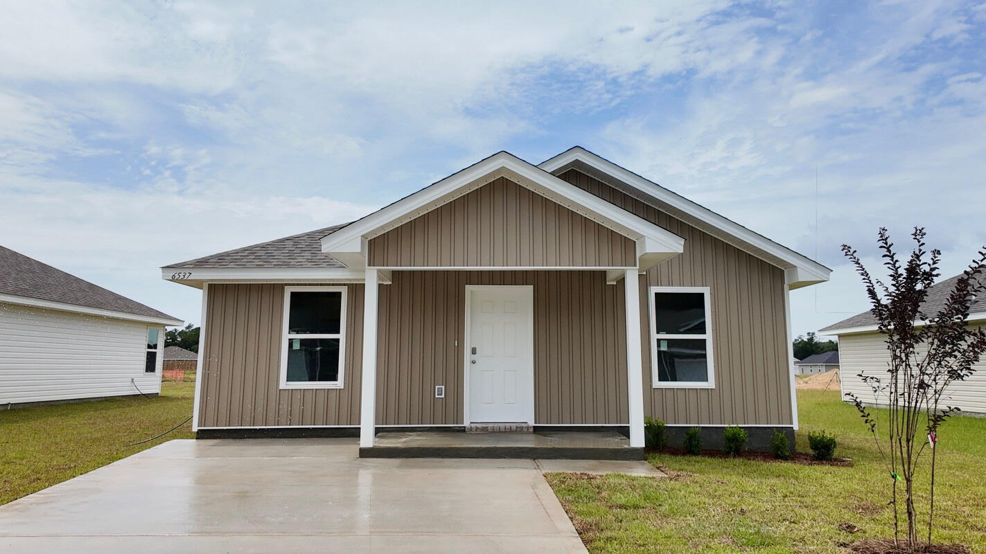 The Rivers Cove community offers residents: Gorgeous Community Pool, Community Center and a nice Community Playground.  The new 'CALLAWAY' floorplan is a charming Florida cottage style home with no wasted space, a desirable open design for relaxed living. 3 bedrooms and 2 bathrooms. Easy care beautiful wood-look flooring, delightful kitchen with stainless appliances, quiet dishwasher, smooth top range, built in microwave and pantry. Also included is Fabric hurricane door/window protection and a Smart Home 'Connect' system with several convenient Smart Home Devices you will enjoy. ALL LISTING pictures, colors, features, and size may vary. Square footages are approximate.