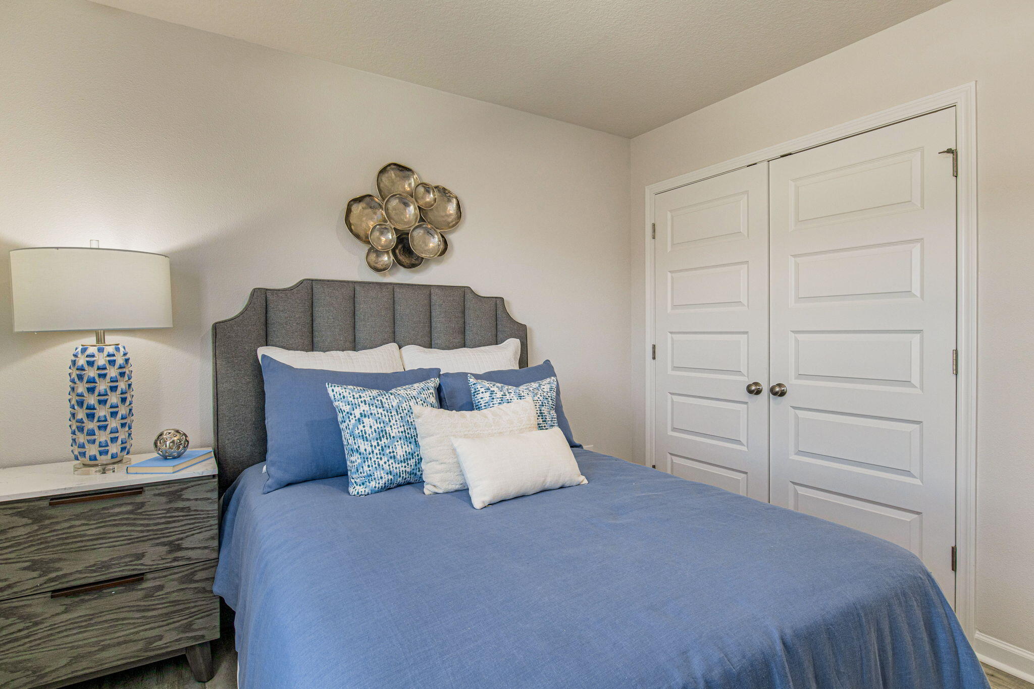 RIVERS COVE - Residential