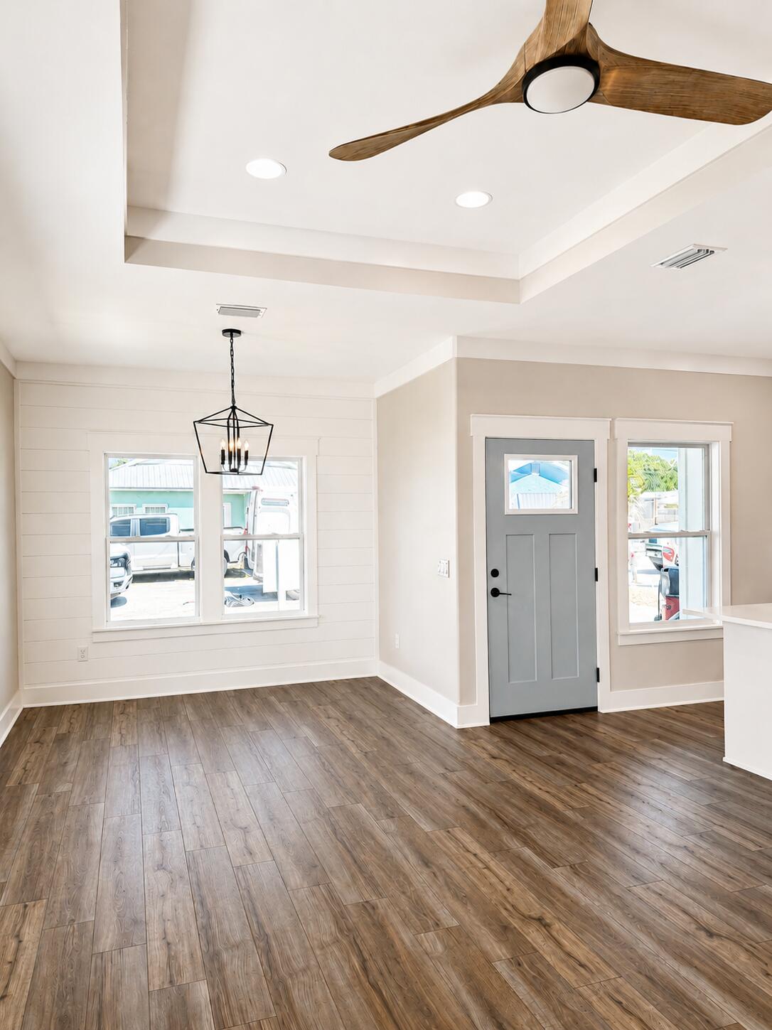 LAGUNA BEACH - Residential