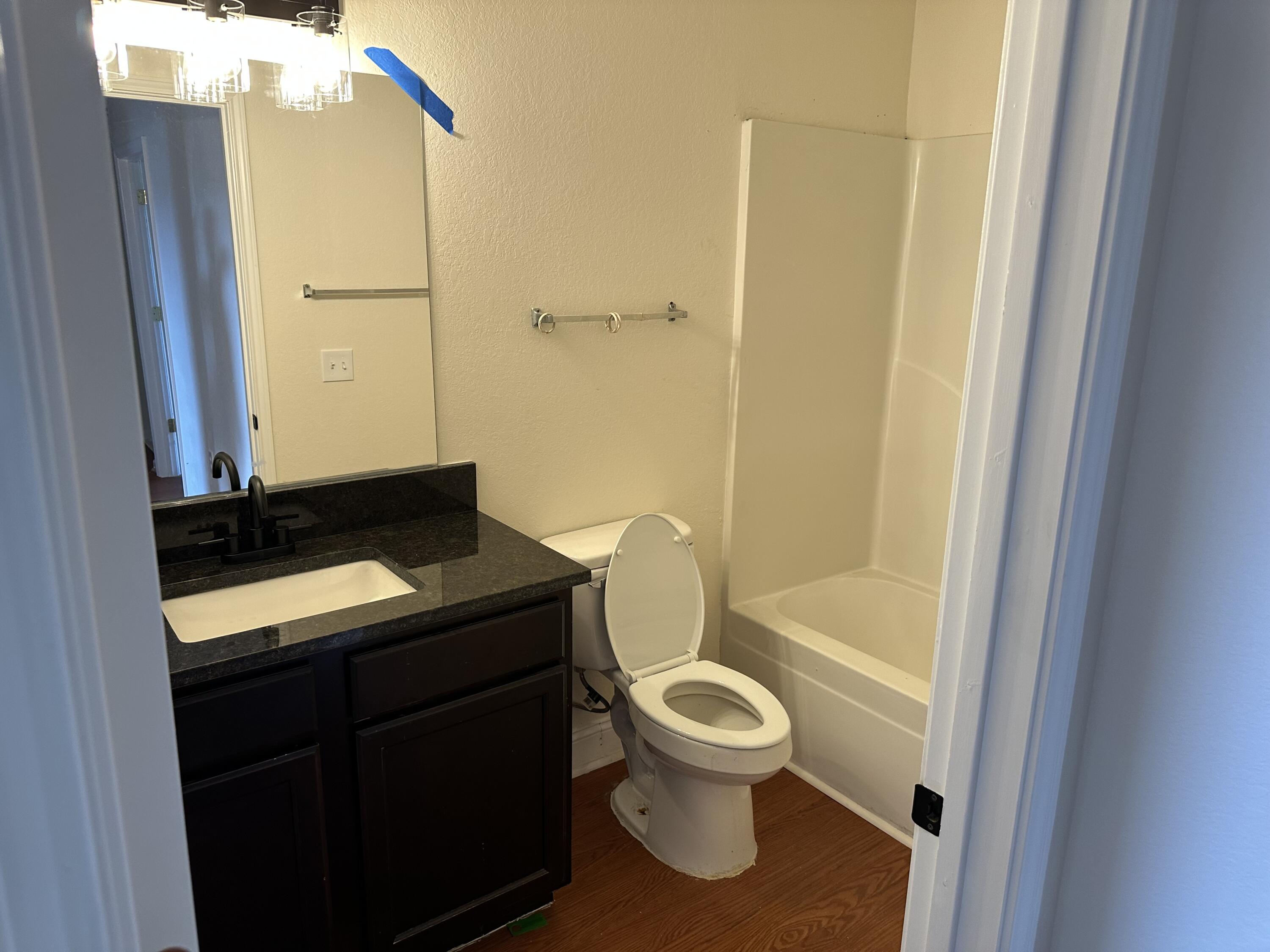 QUAIL LAKE - Residential