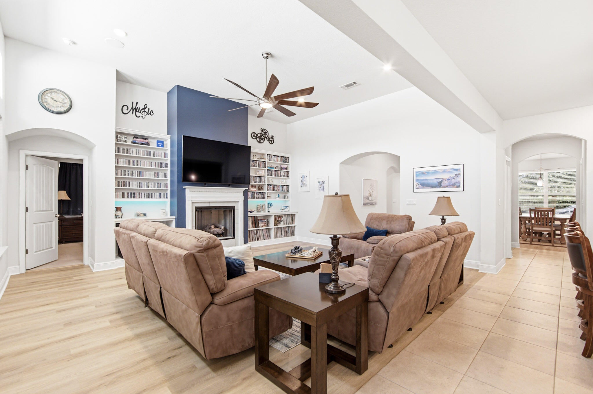 HAMMOCK BAY - Residential