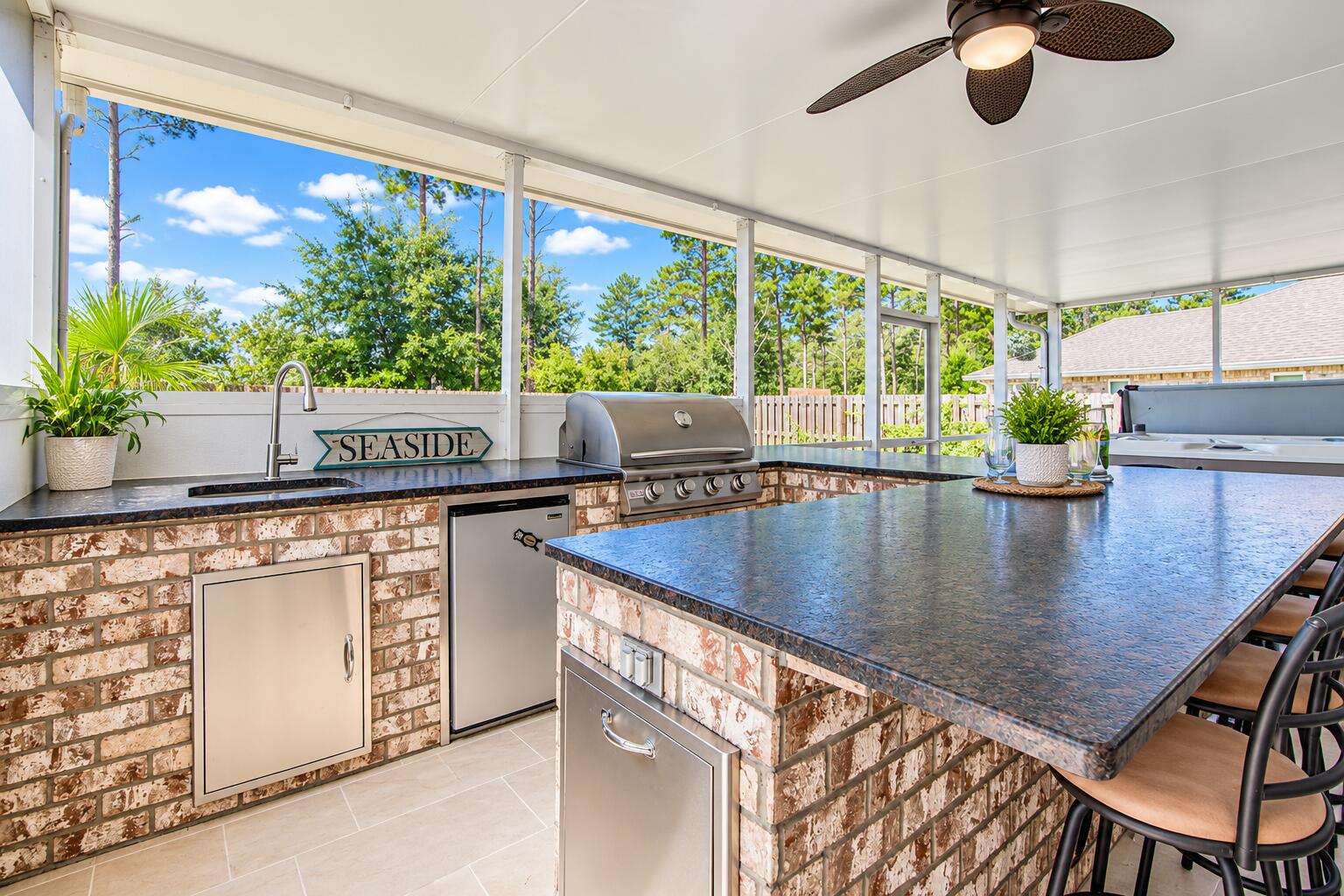 HAMMOCK BAY - Residential